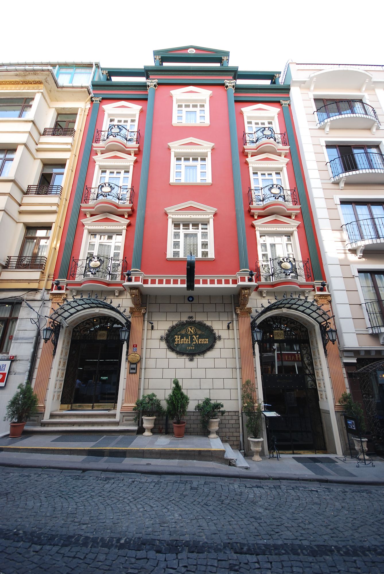 Nena Istanbul