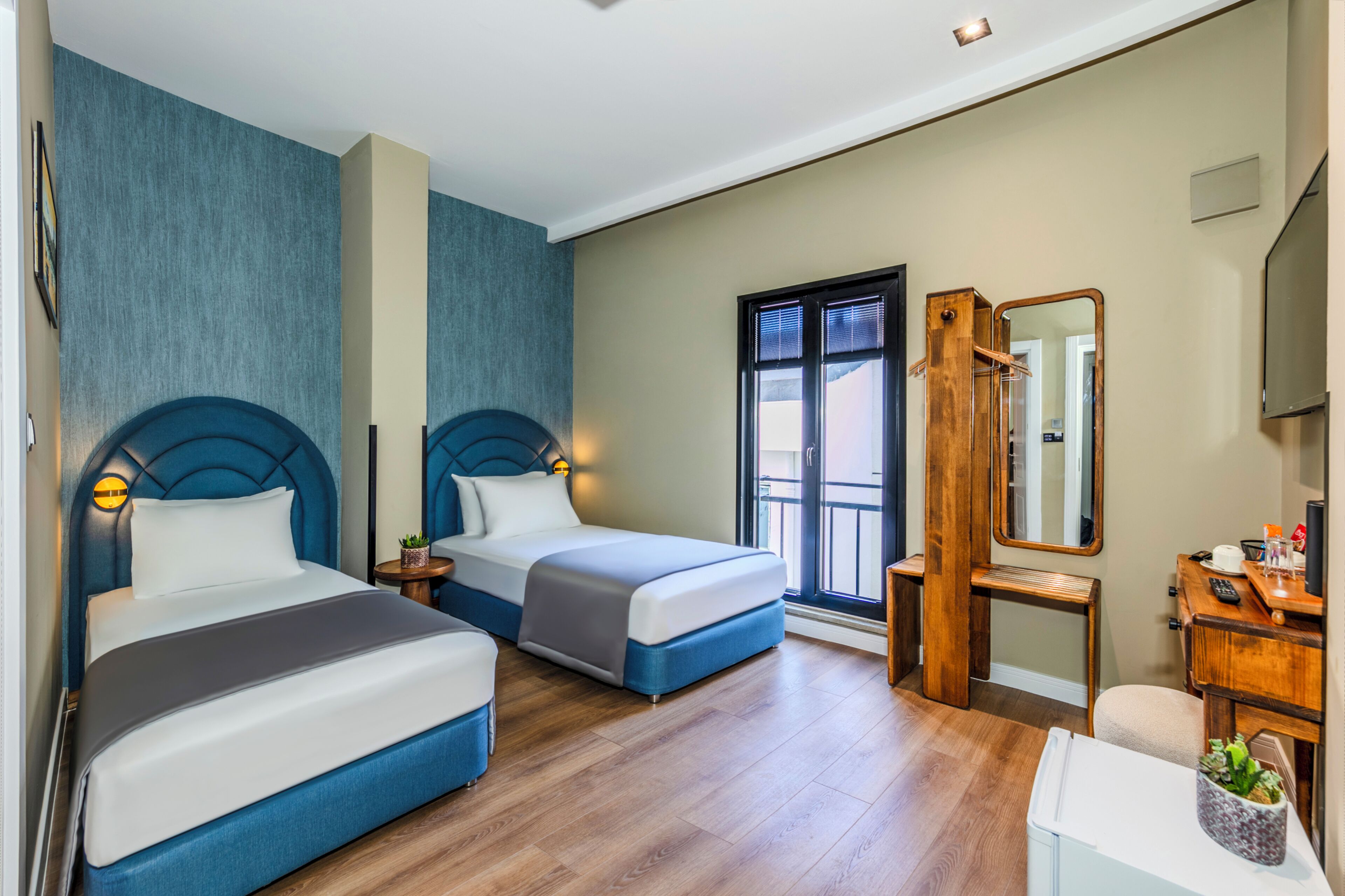 Nenessa Airport Hotel