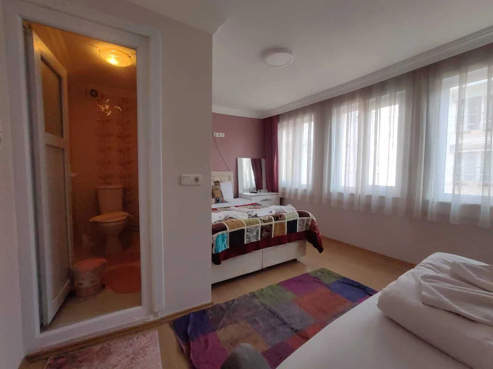 Istanbul Guesthouse & Hostel