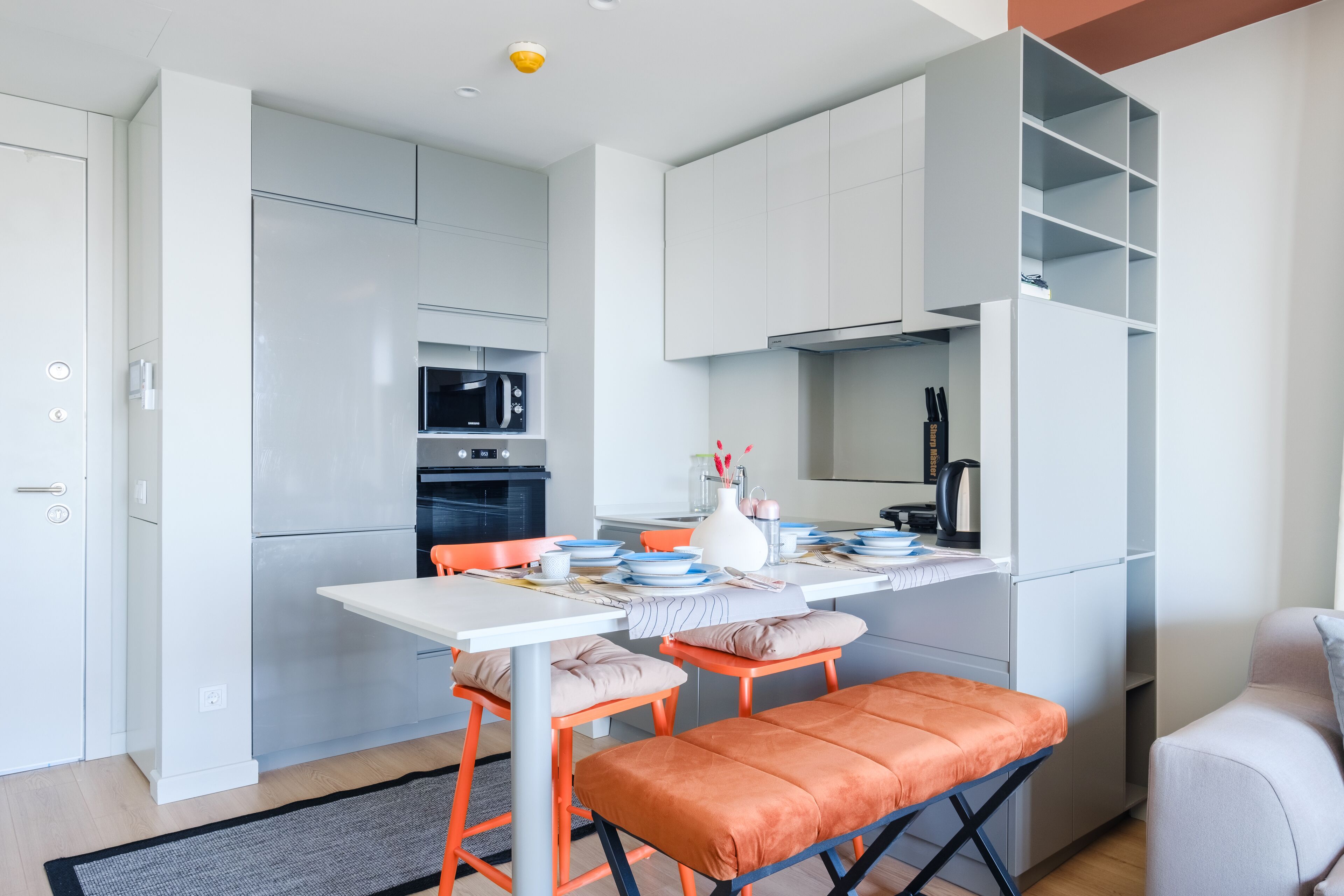 Roya Nova by New Inn