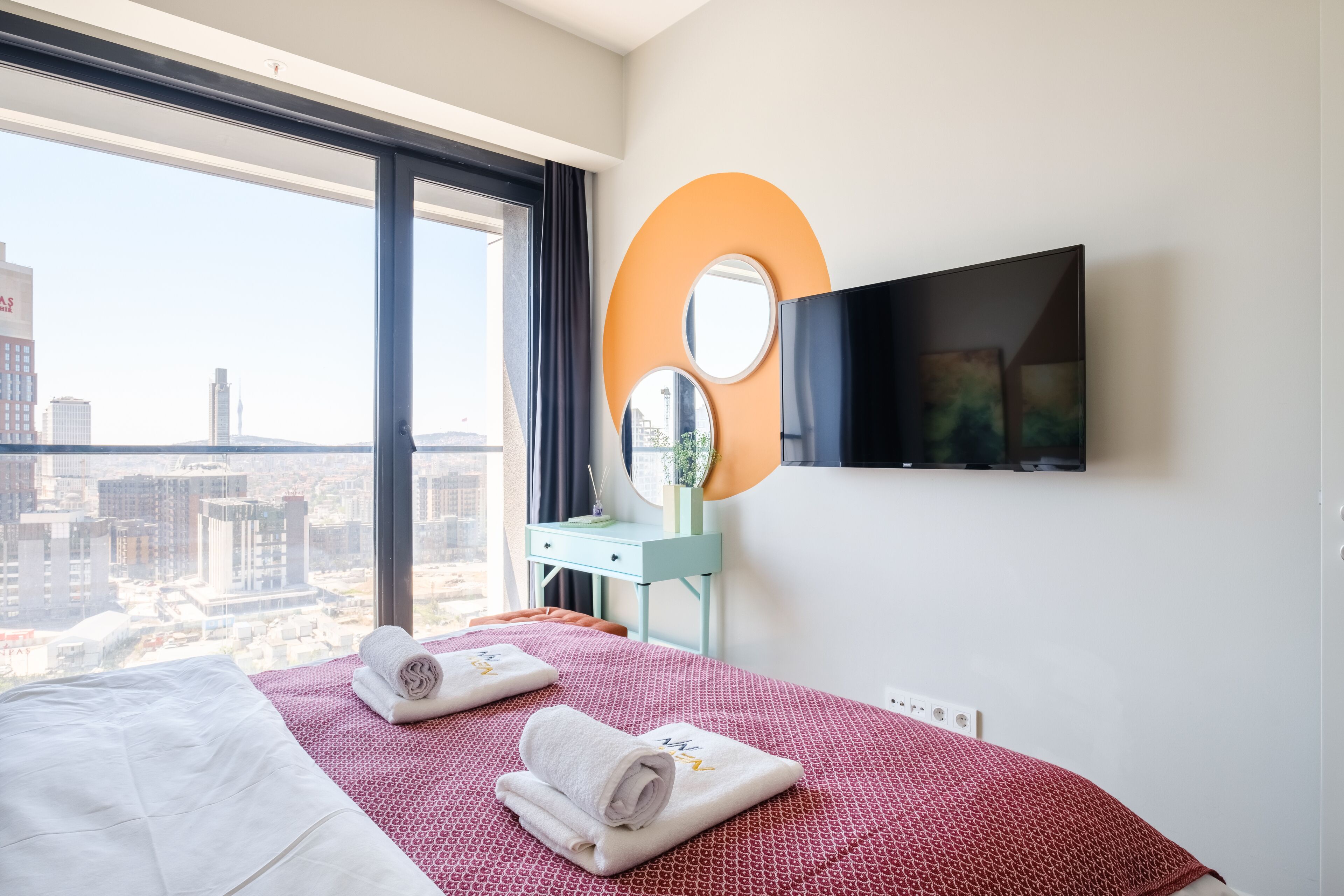 Roya Nova by New Inn