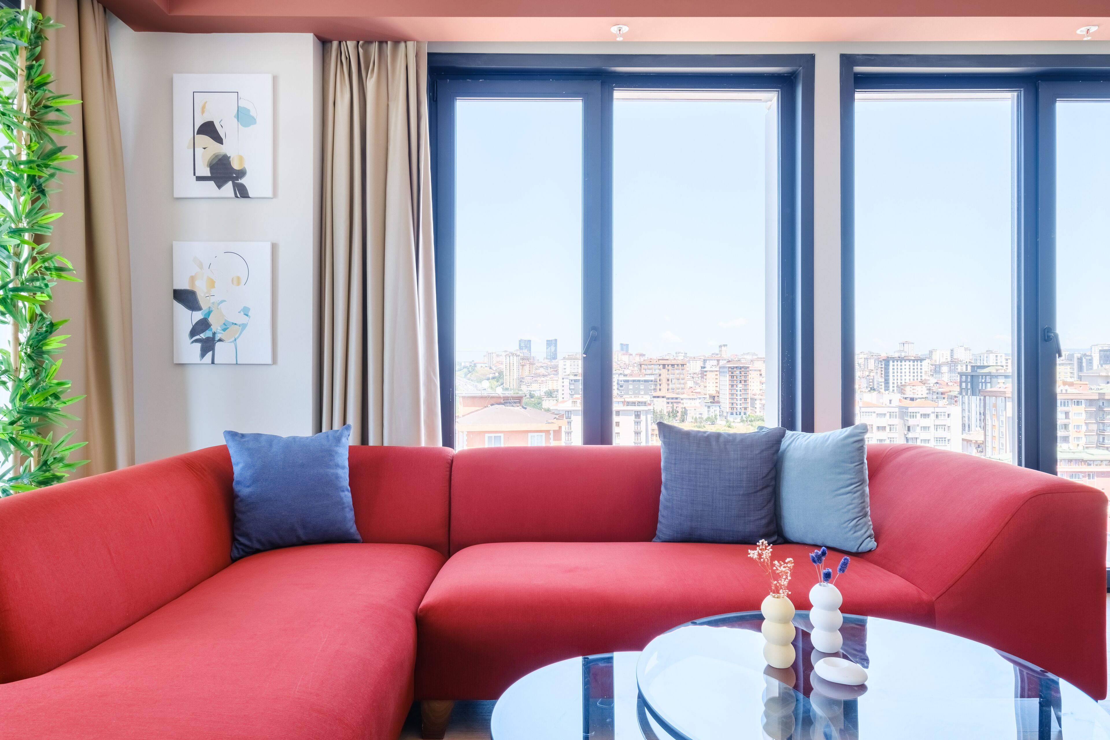 Roya Nova by New Inn