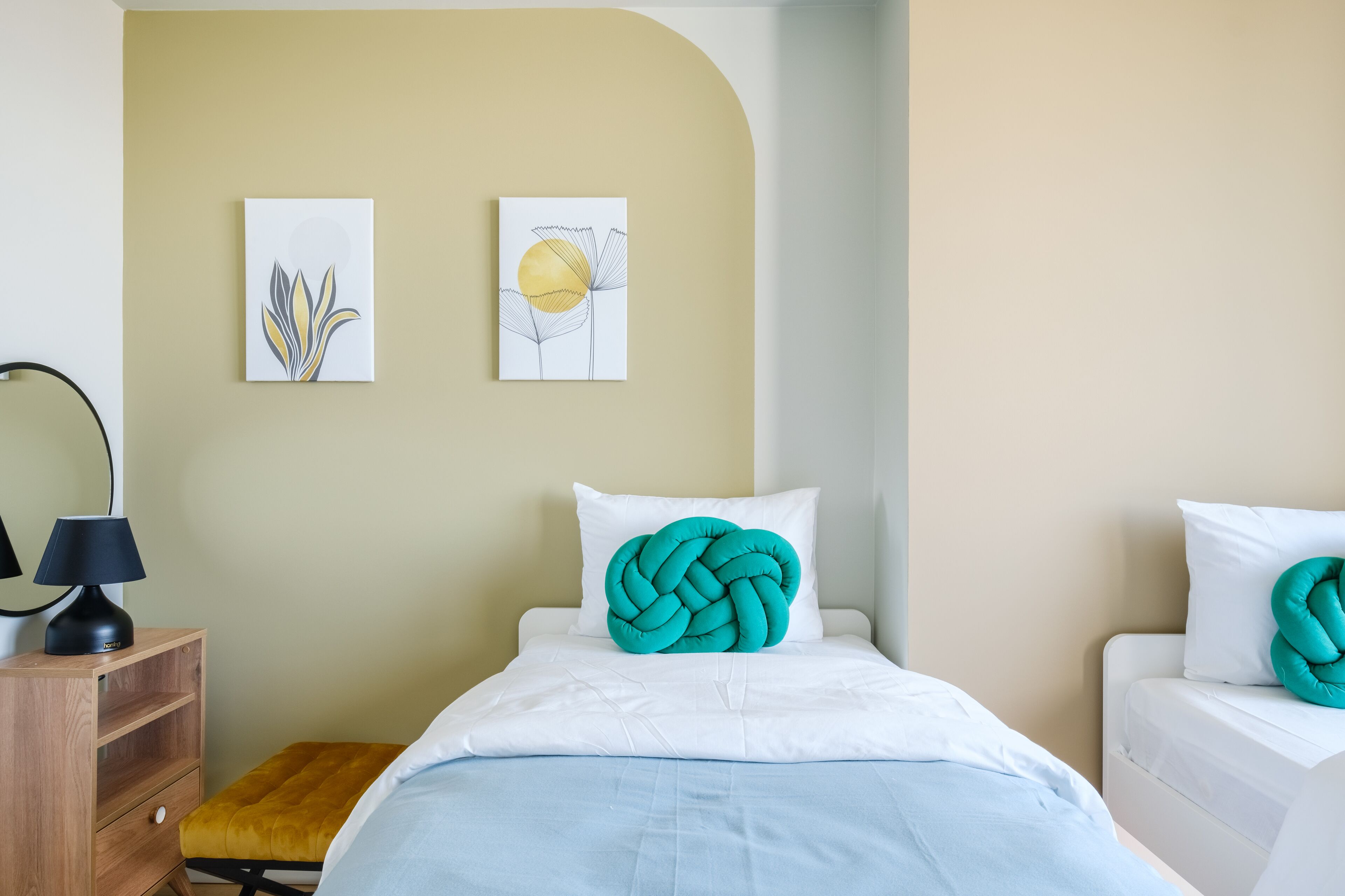 Roya Nova by New Inn