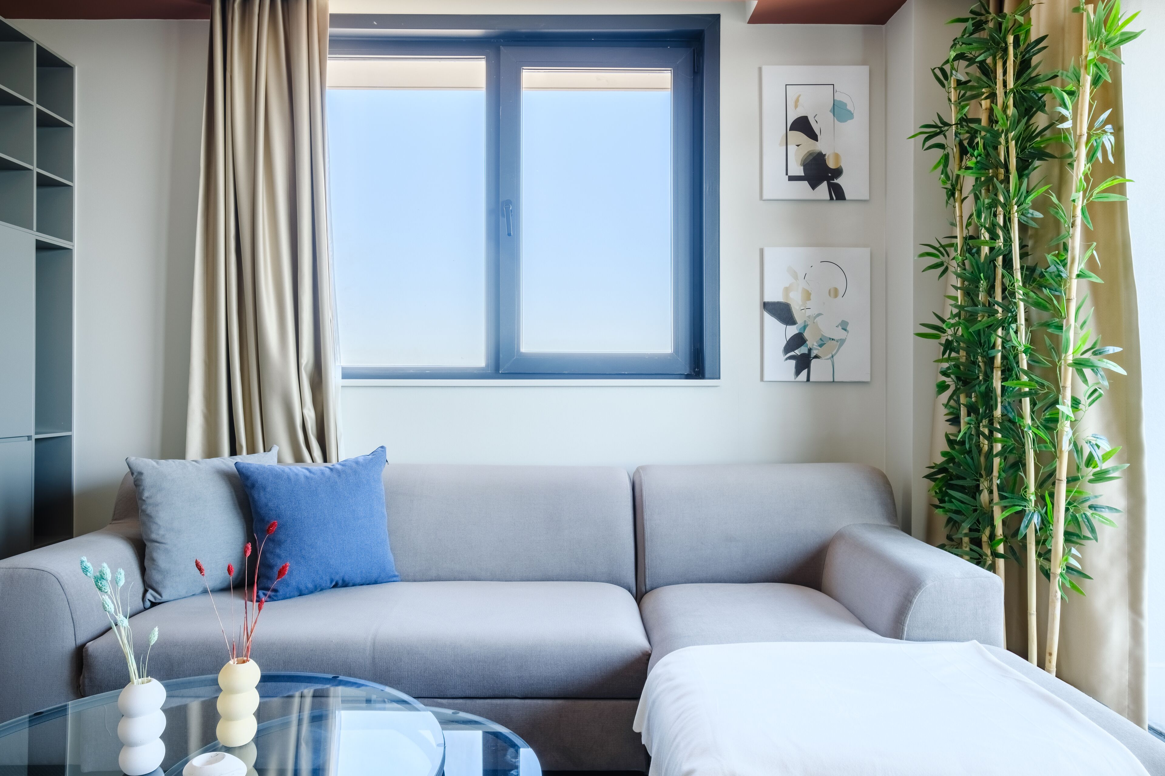 Roya Nova by New Inn