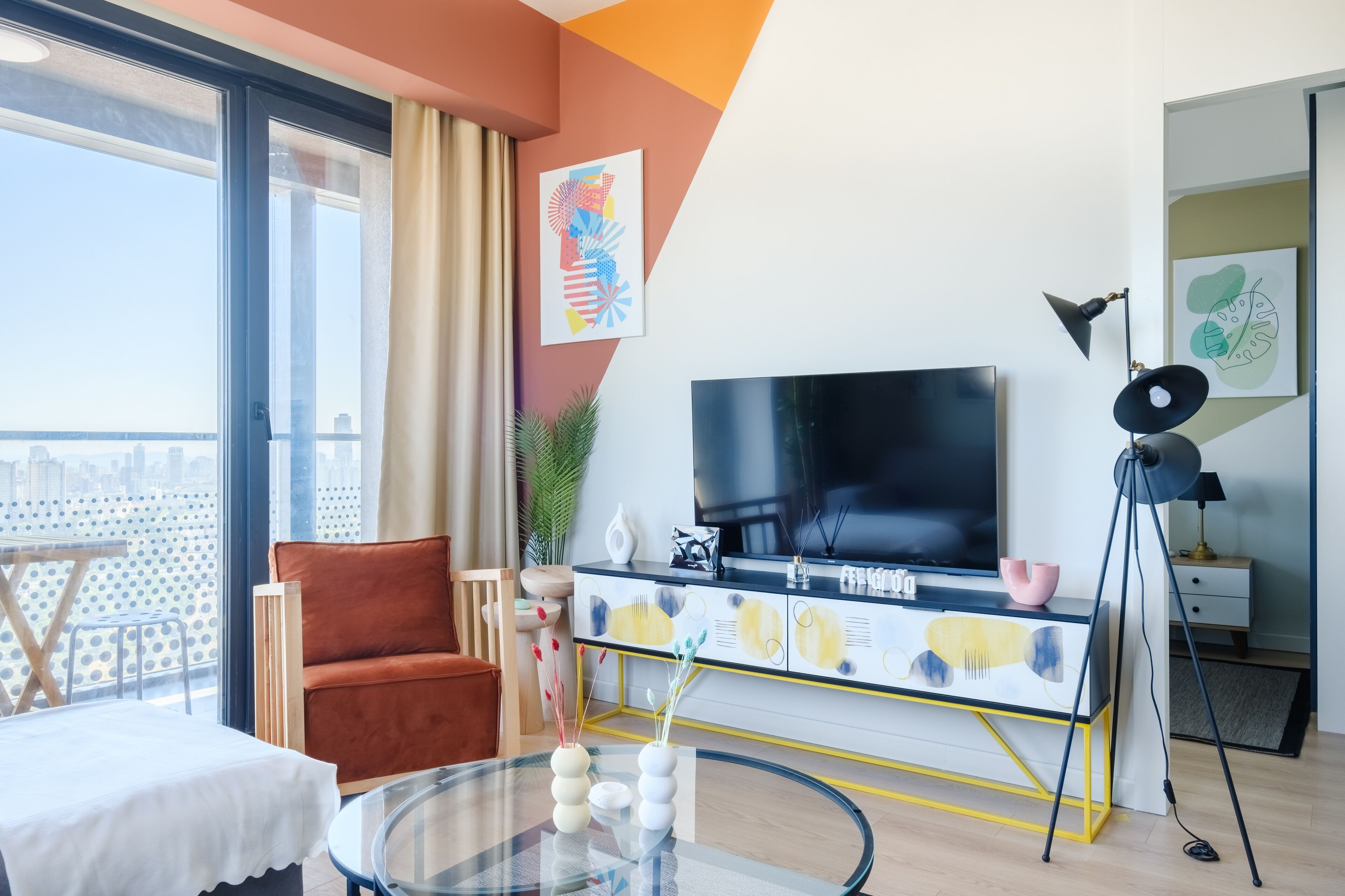 Roya Nova by New Inn