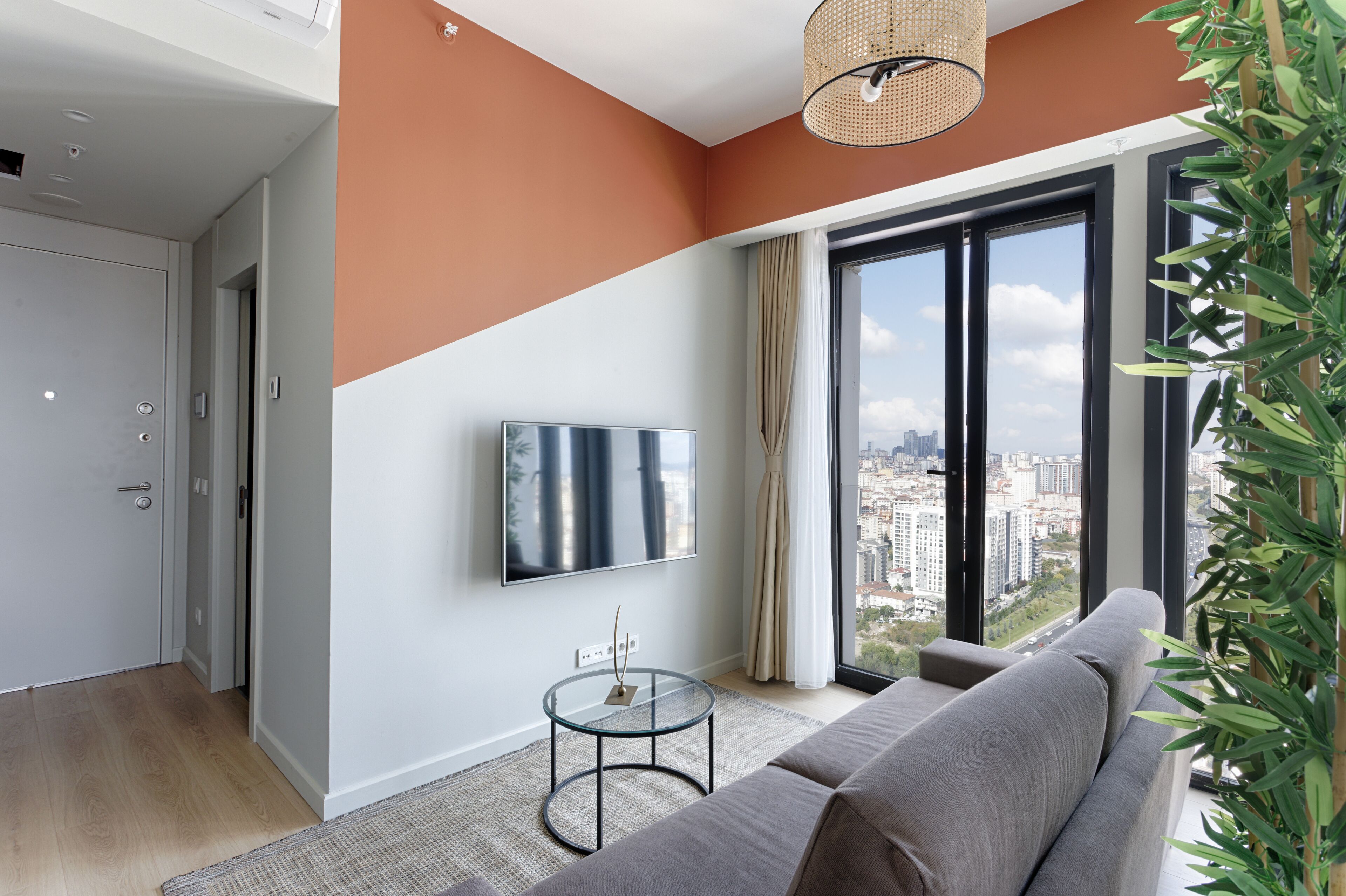 Roya Nova by New Inn