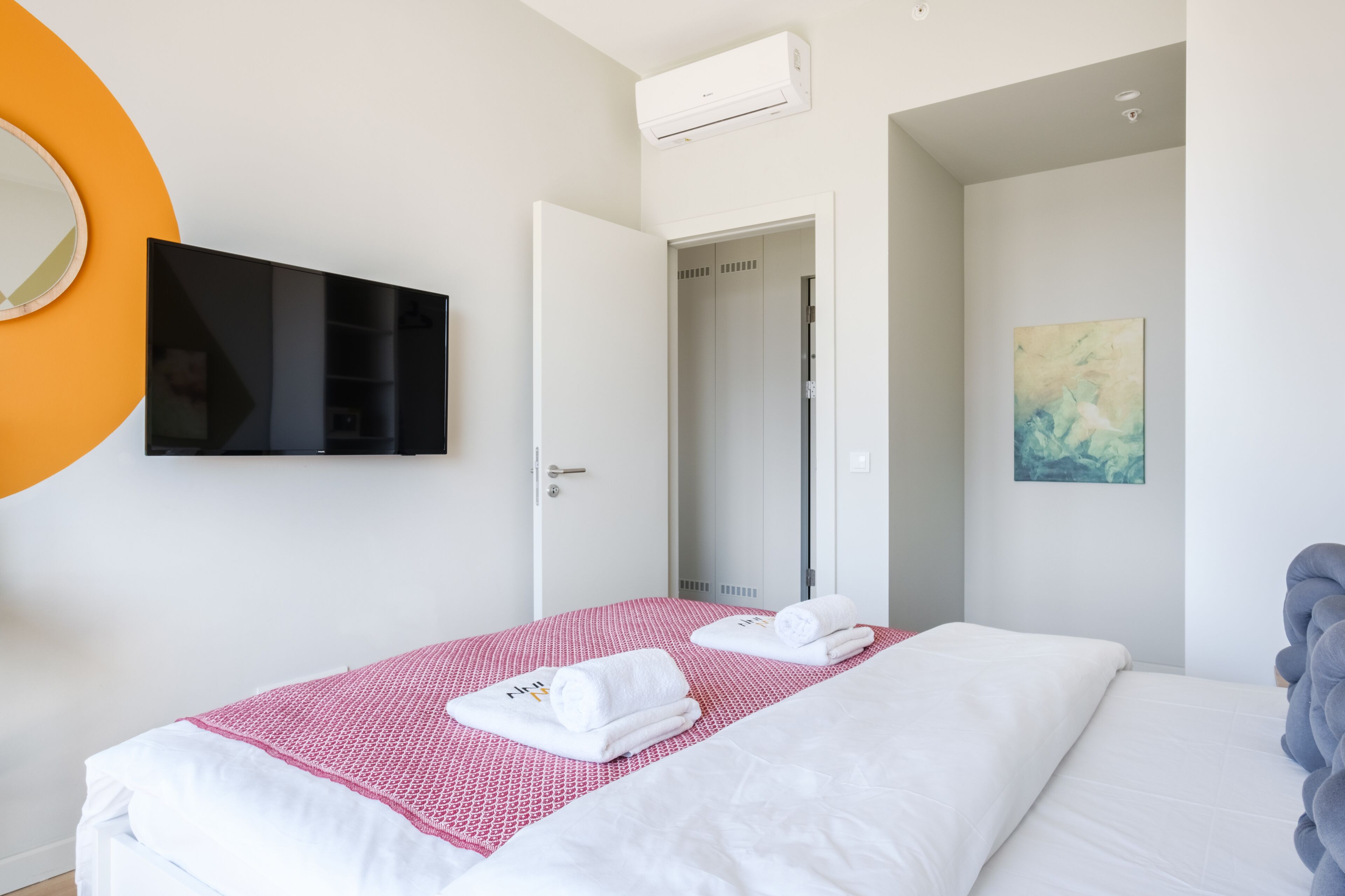 Roya Nova by New Inn