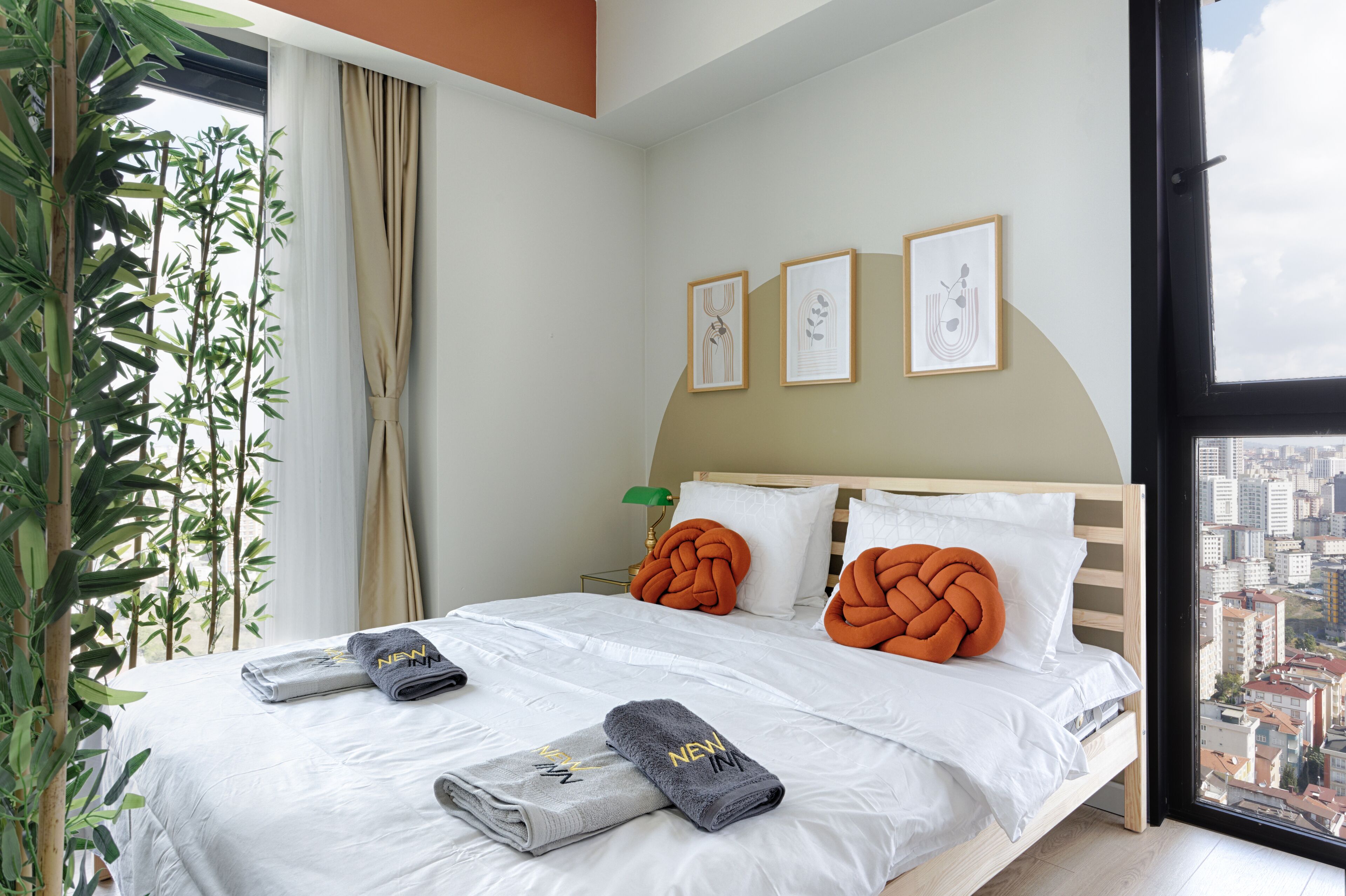 Roya Nova by New Inn