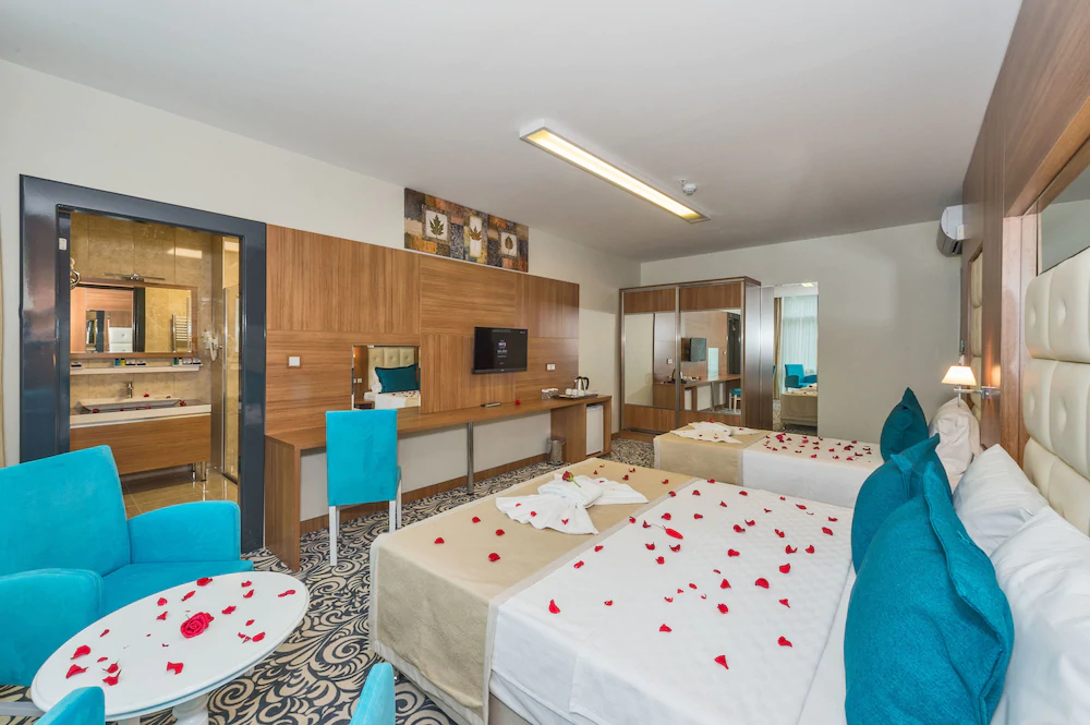 New My World Hotel