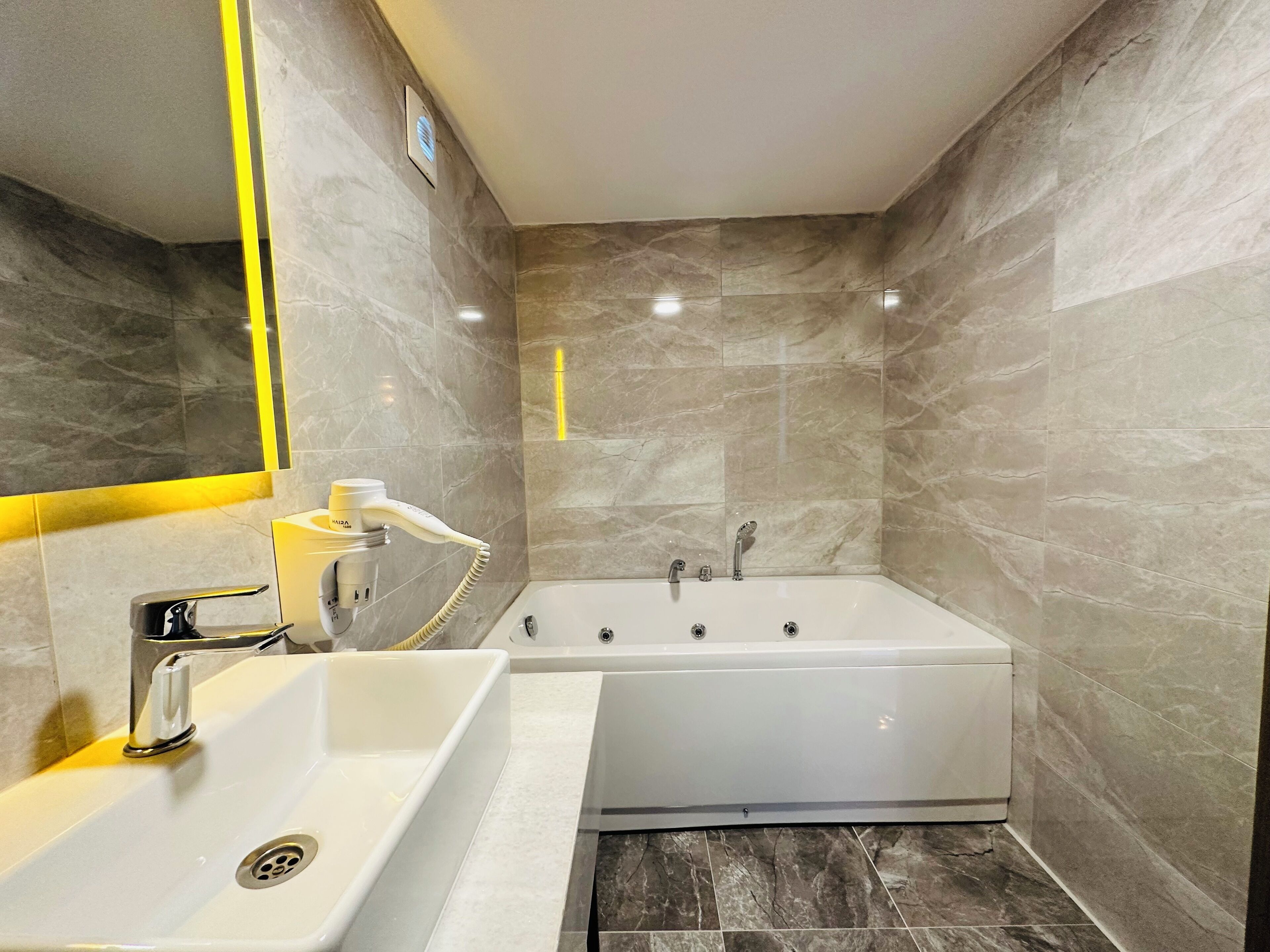 Nice Royal Suite