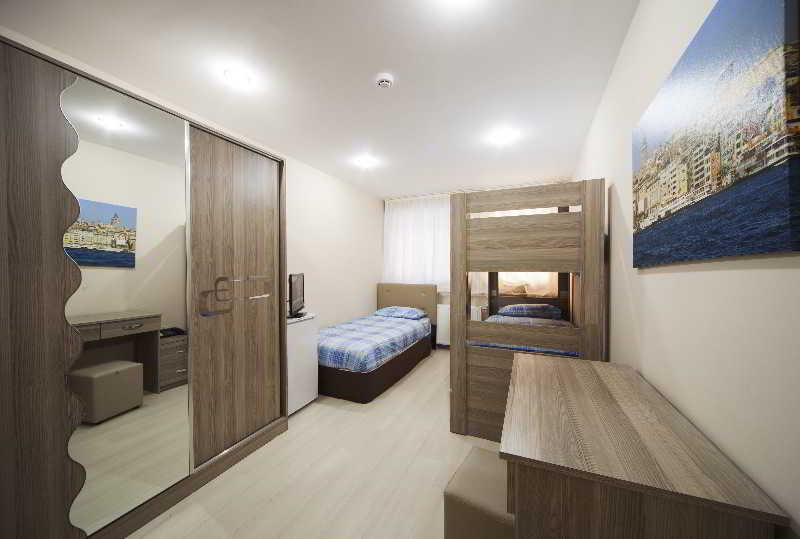 Nil Luxury Academic Apart