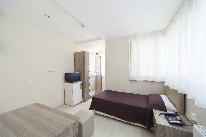 Nil Luxury Academic Apart