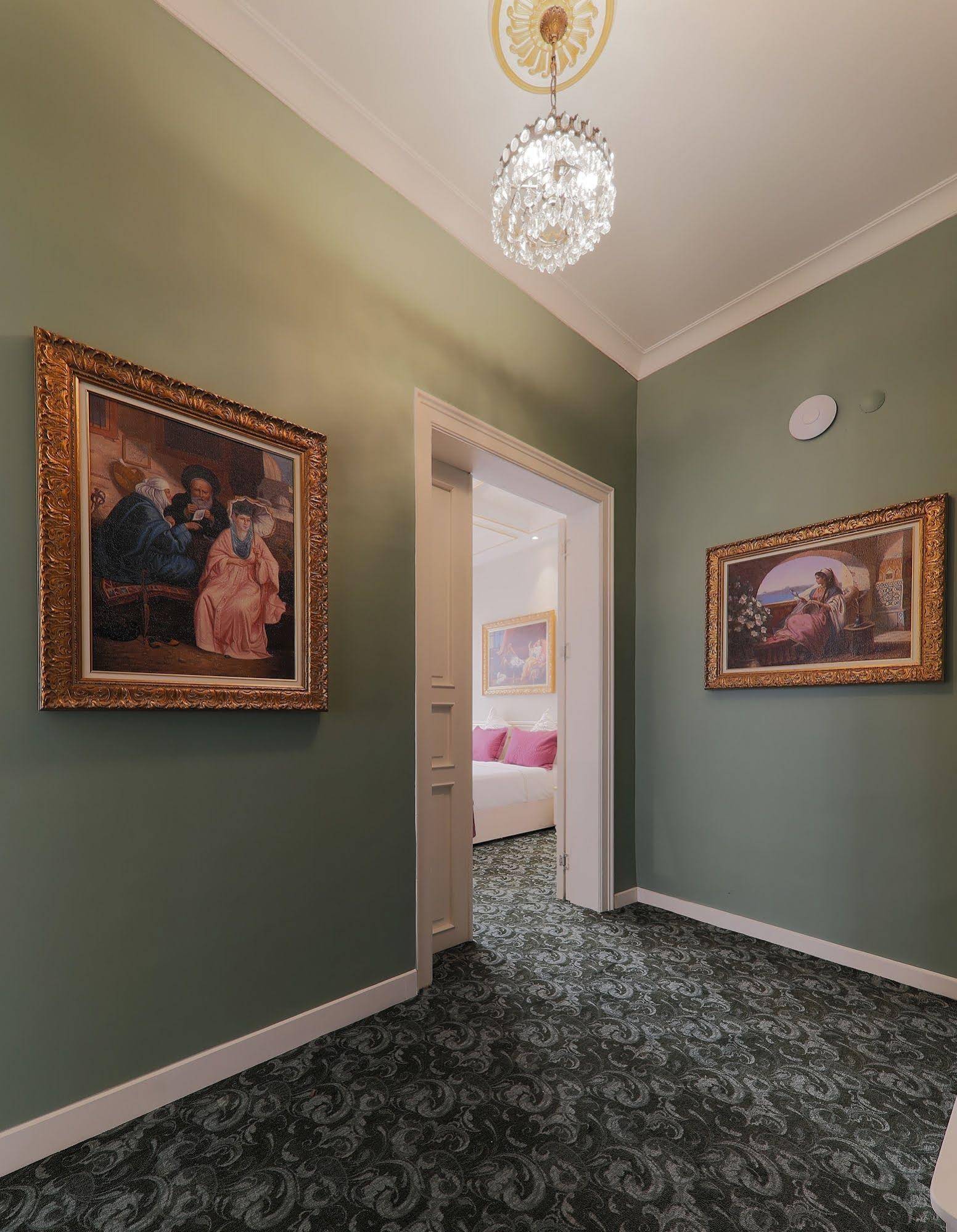 Nishant Boutique Hotel