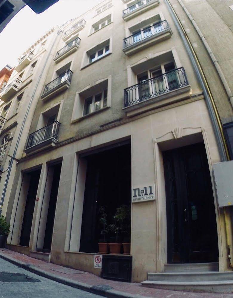 No11 Hotel & Apartments