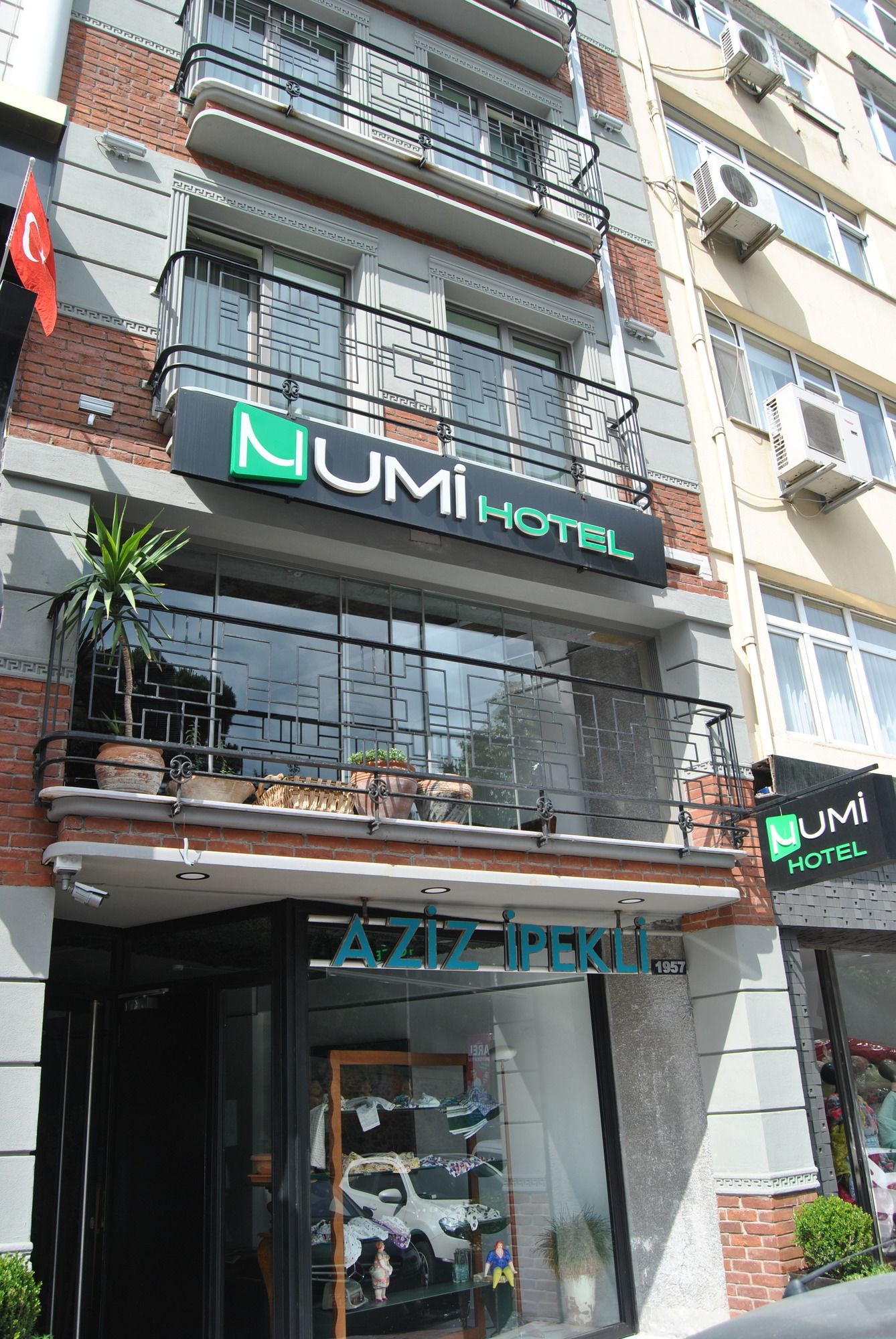 Numi Hotel