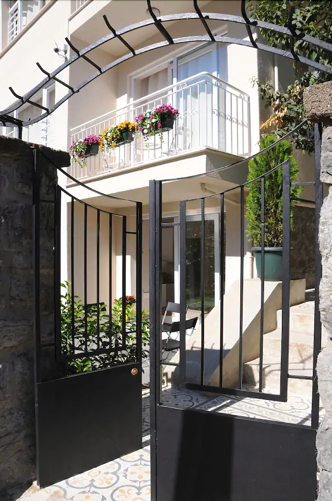 Oba Ortakoy Bosphorus Apart