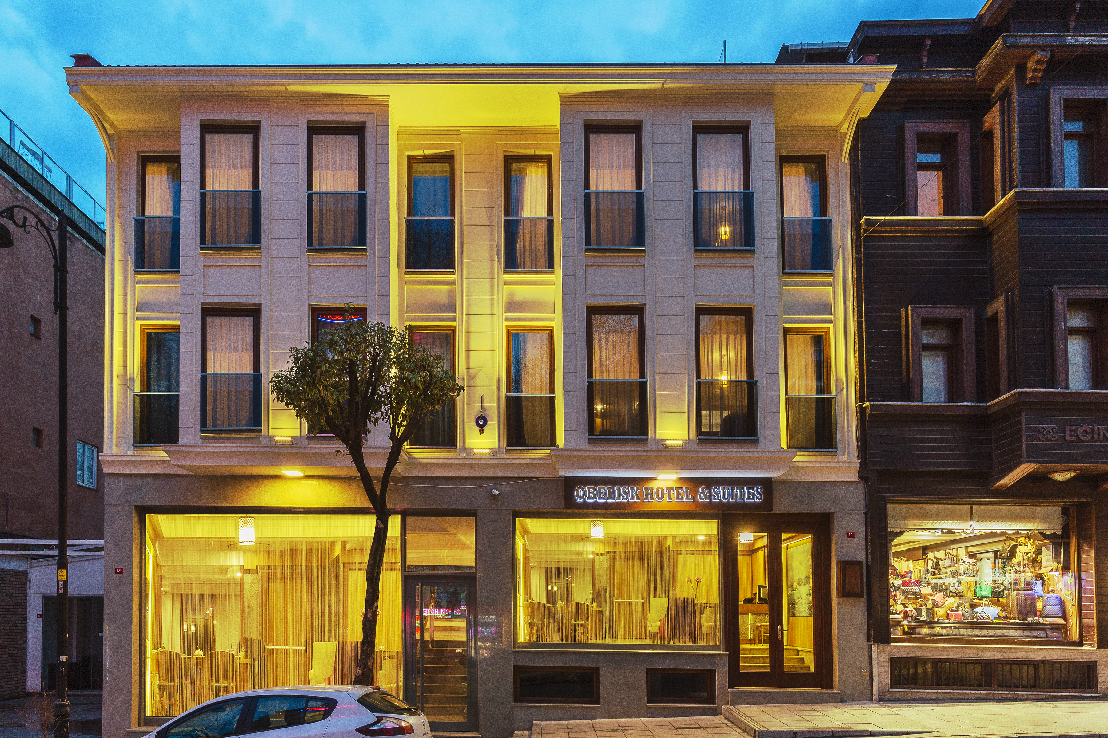 Obelisk Hotel & Suites