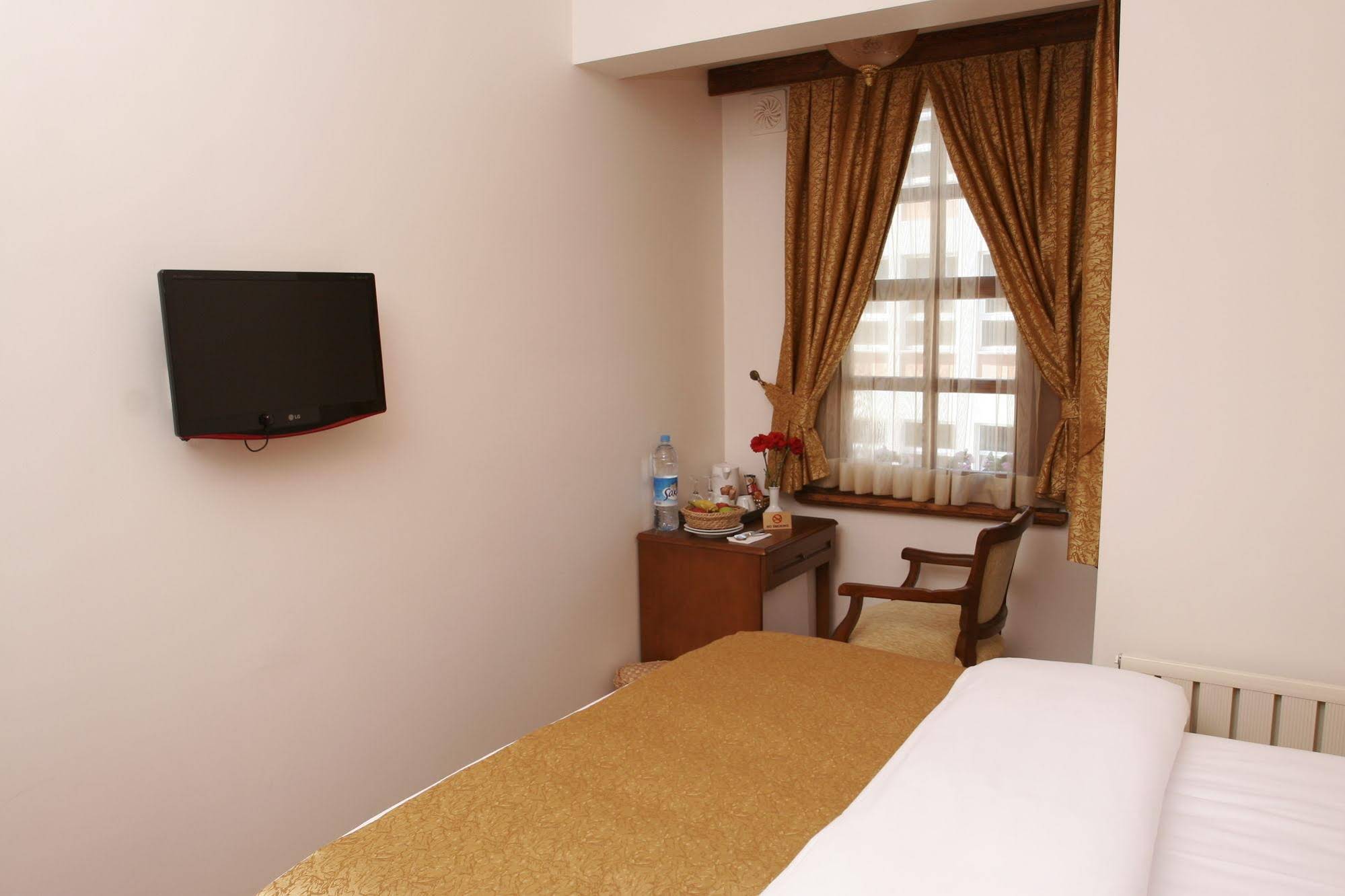 Old City Luxx Boutique Hotel