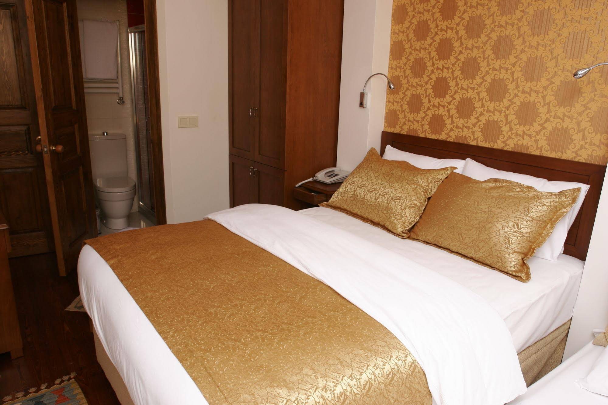Old City Luxx Boutique Hotel