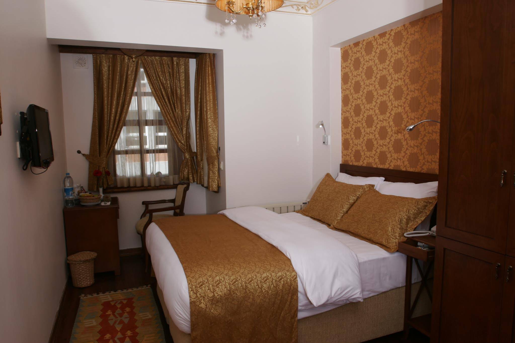 Old City Luxx Boutique Hotel