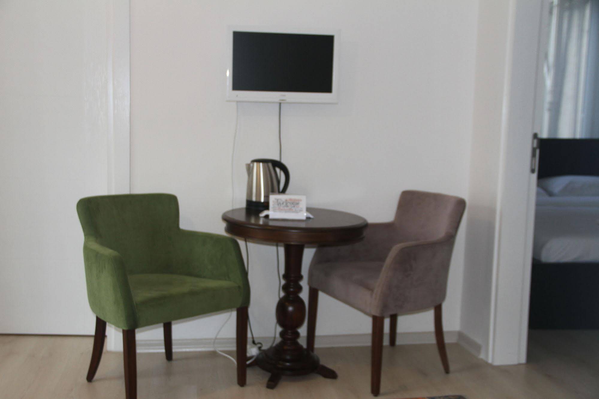 Oldmile Palace Hotel