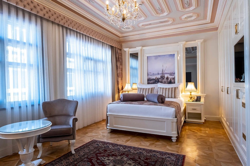 Ortakoy Hotel