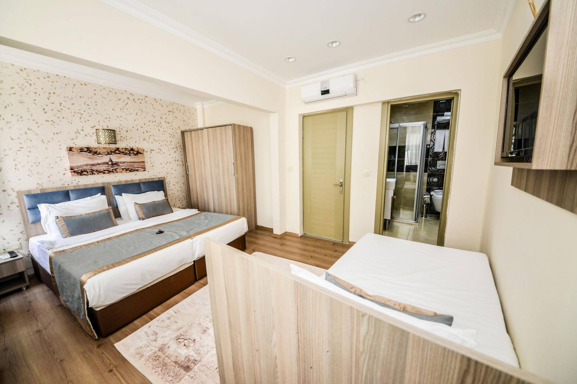Big Orange Hotel