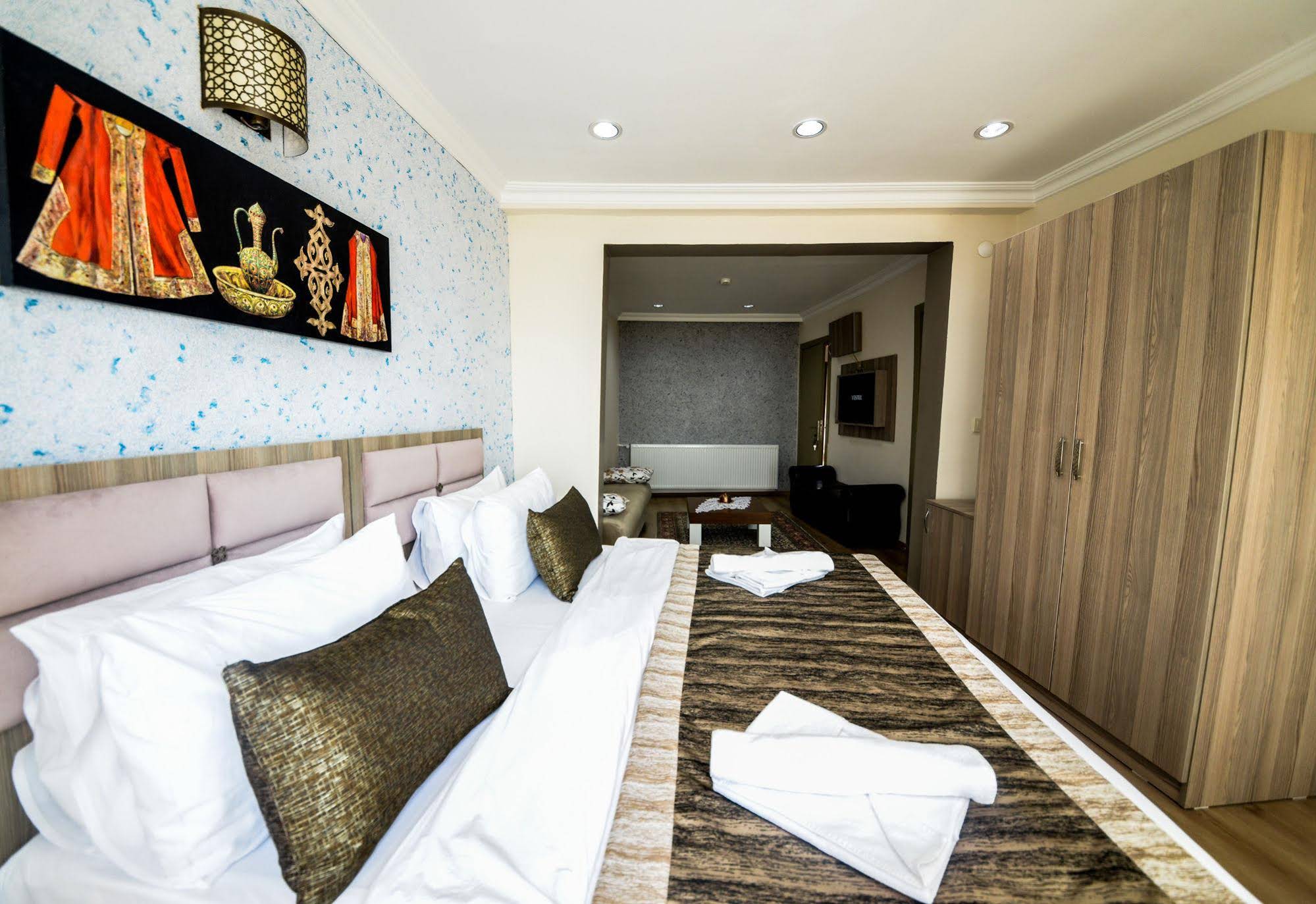 Big Orange Hotel