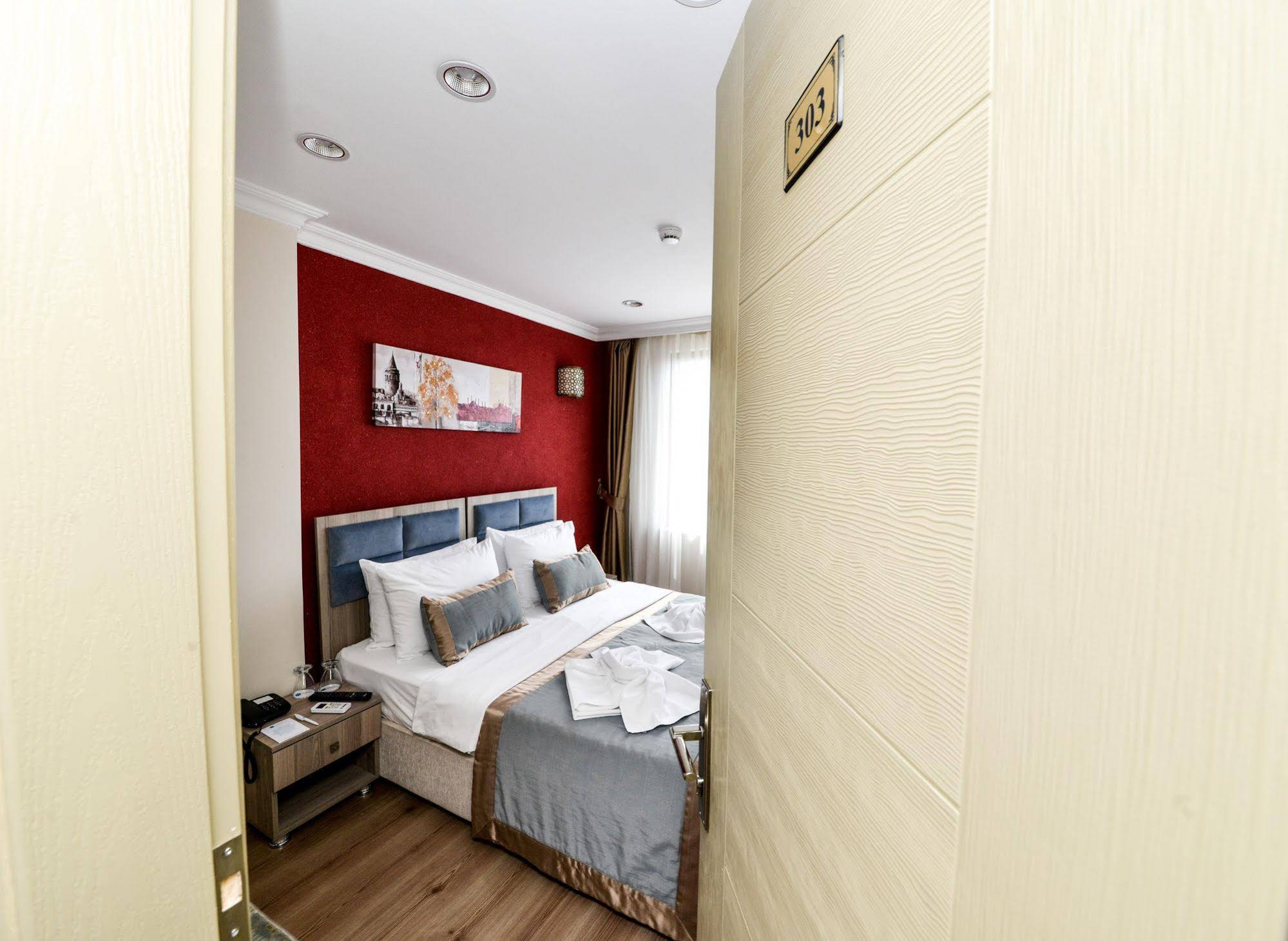 Big Orange Hotel