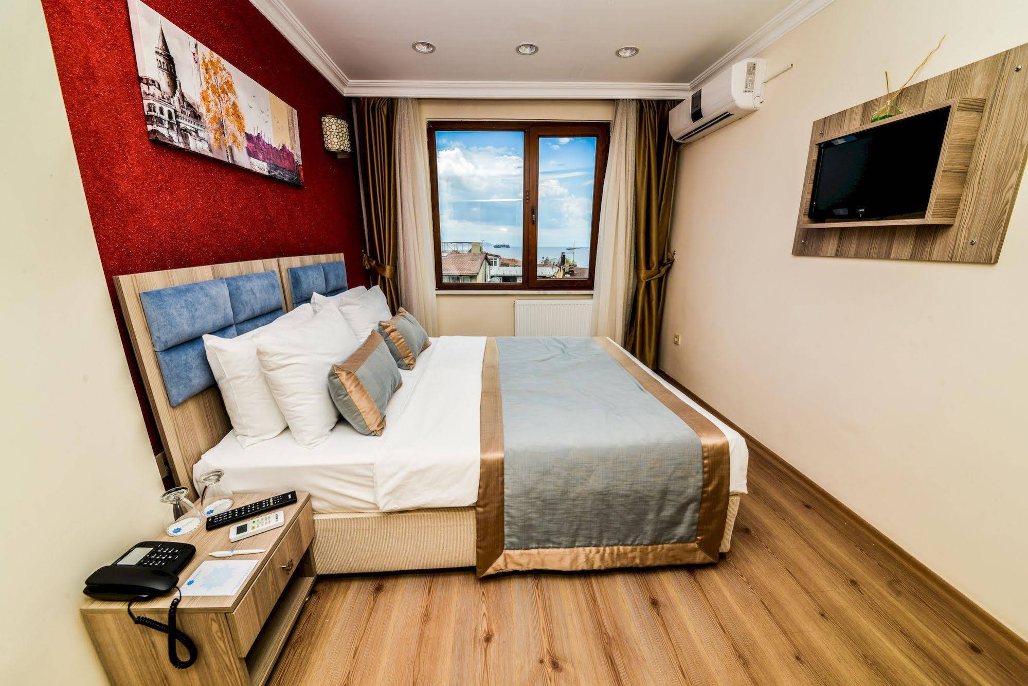 Big Orange Hotel
