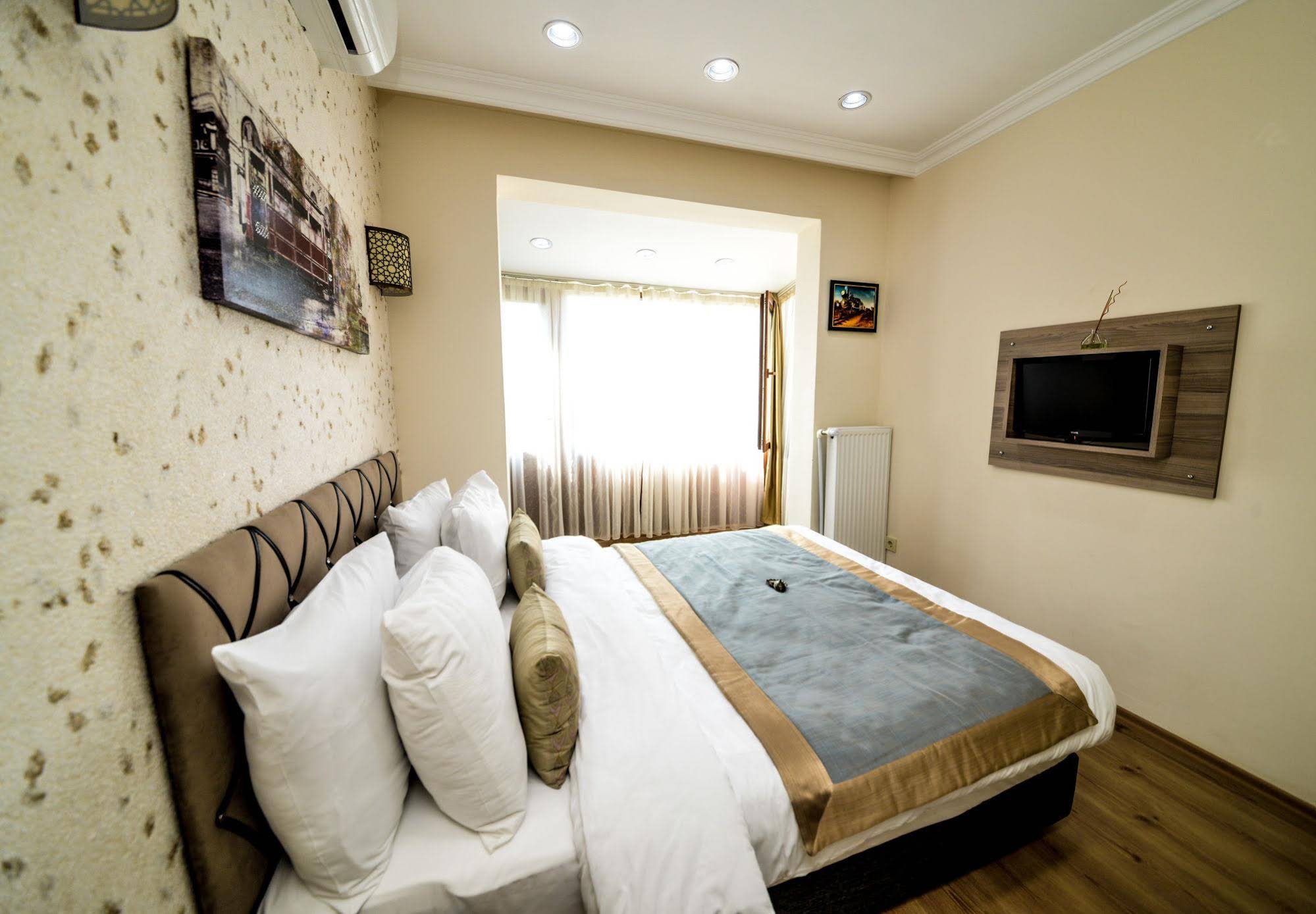 Big Orange Hotel