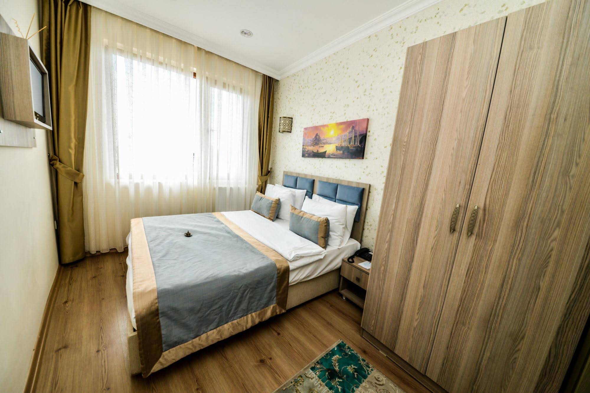 Big Orange Hotel