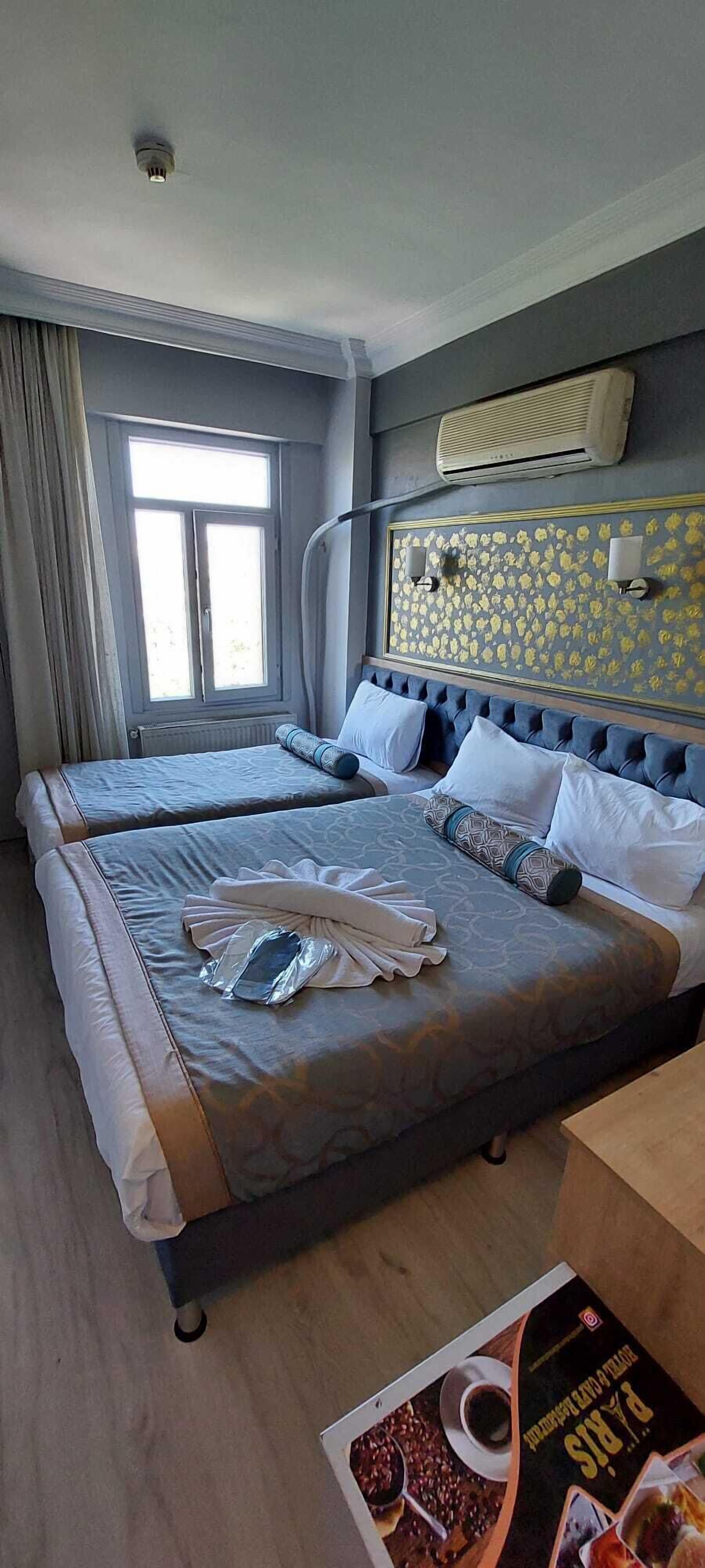 Paris Hotel Cafe Restaurant