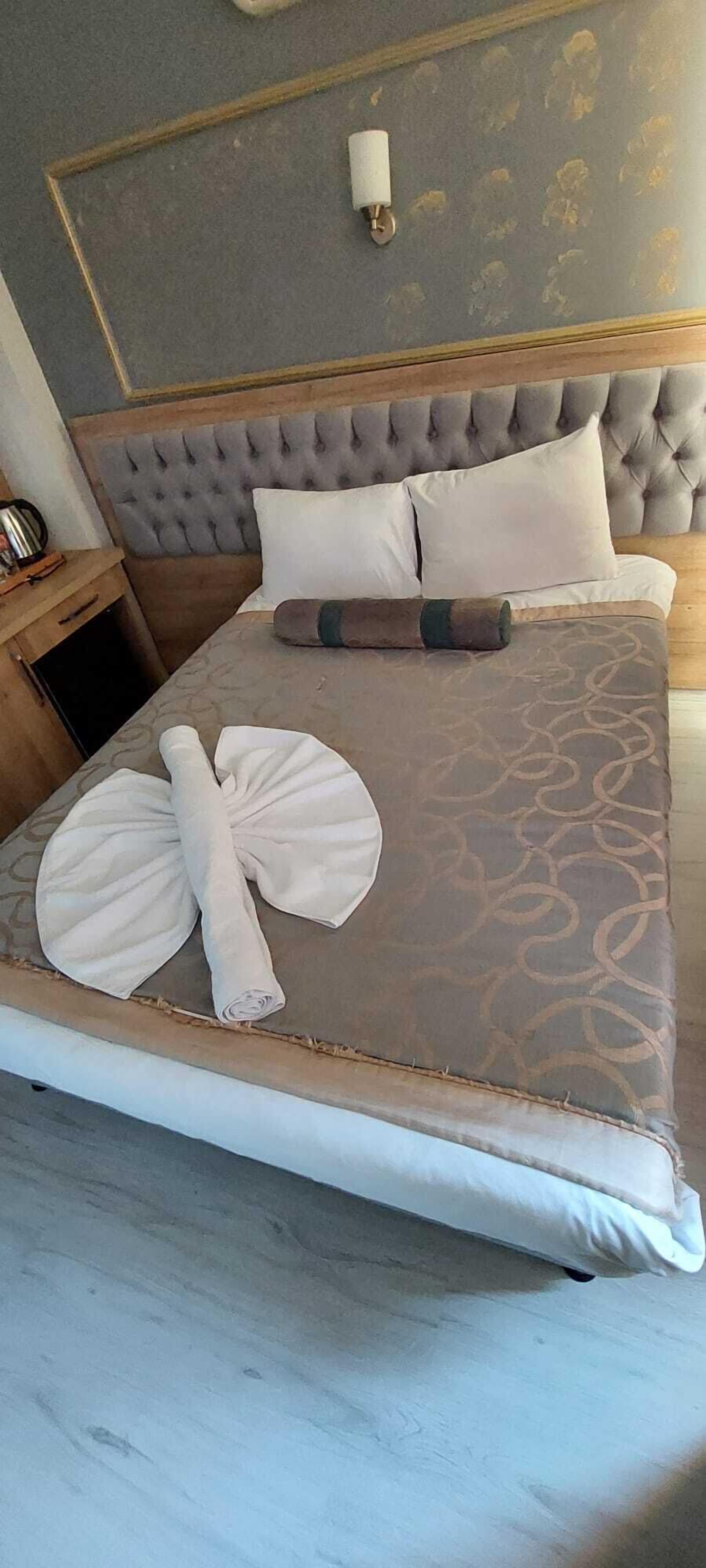 Paris Hotel Cafe Restaurant