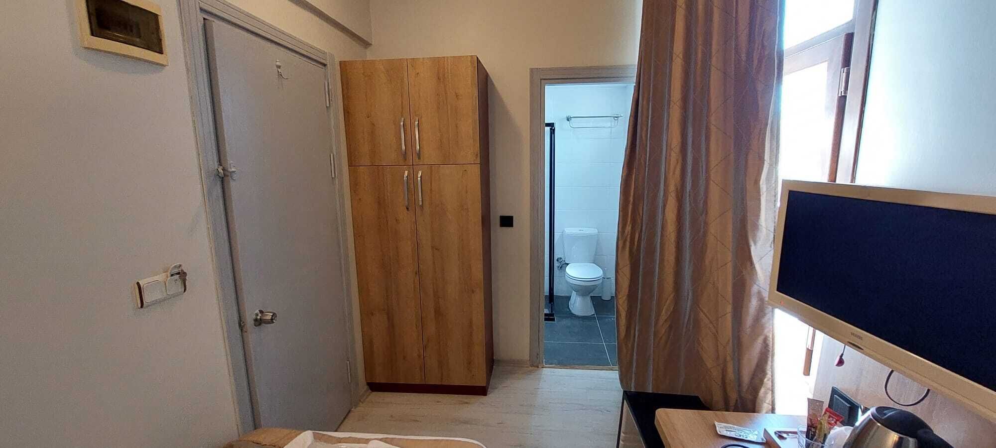 Paris Hotel Cafe Restaurant