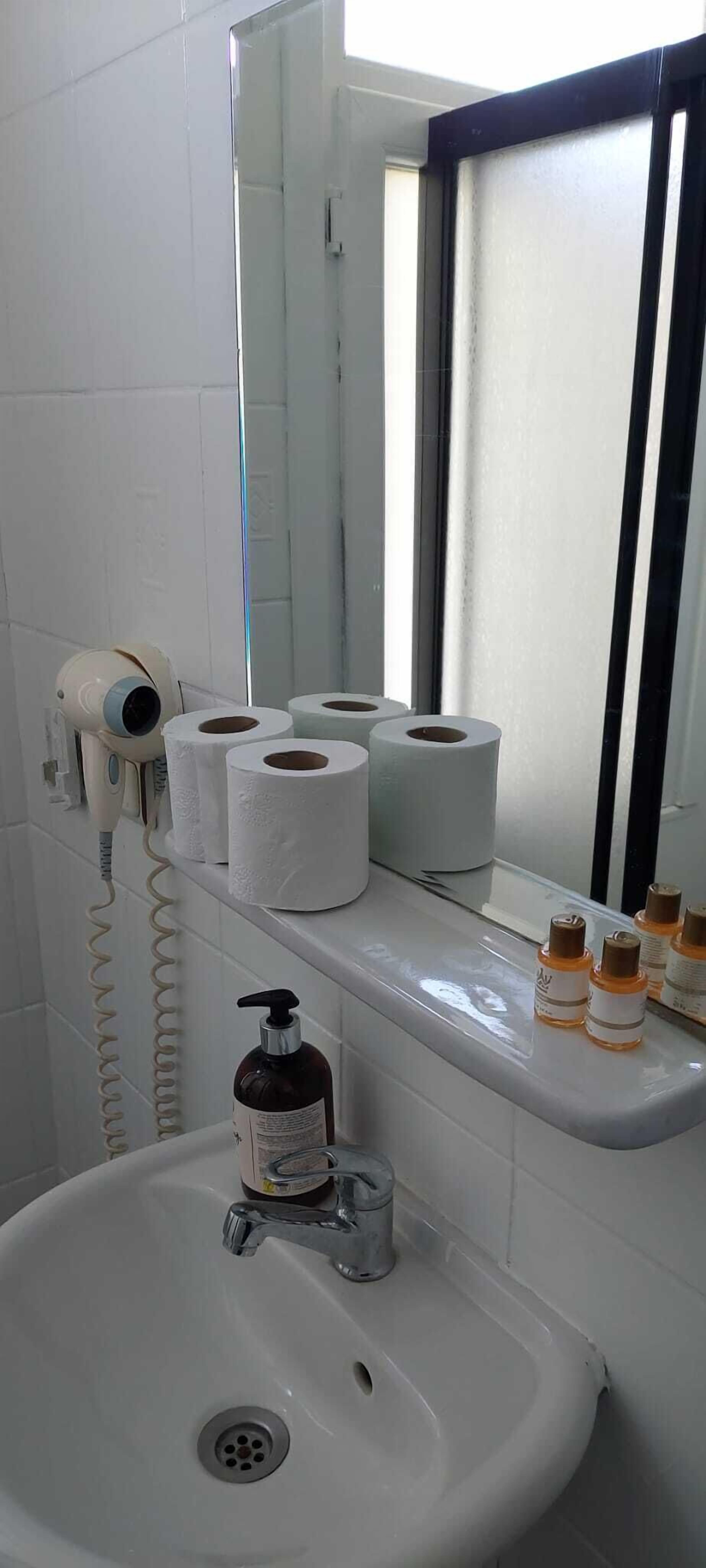 Paris Hotel Cafe Restaurant