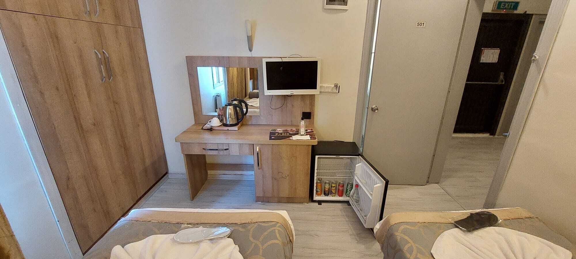 Paris Hotel Cafe Restaurant