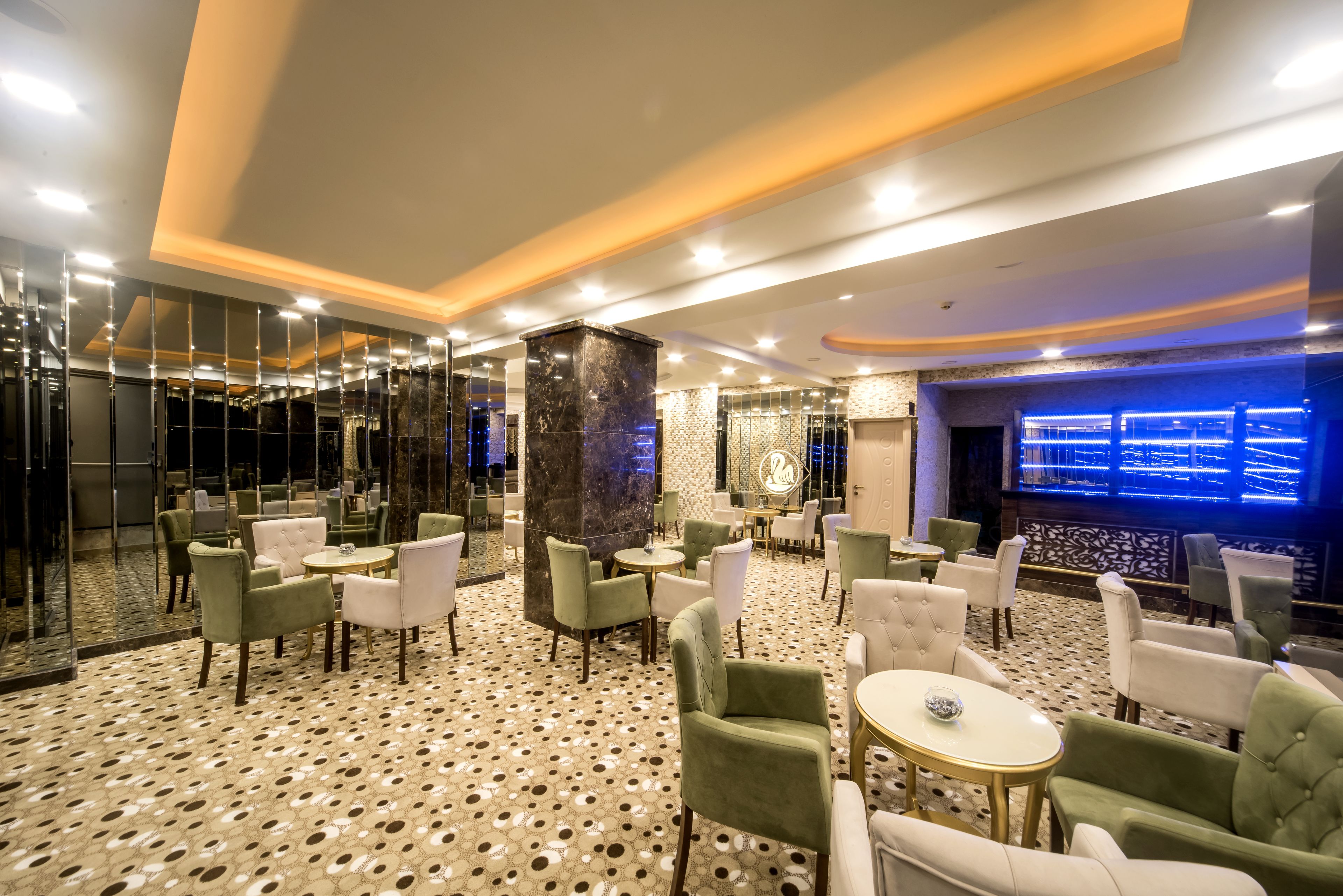 Pelican House Hotel