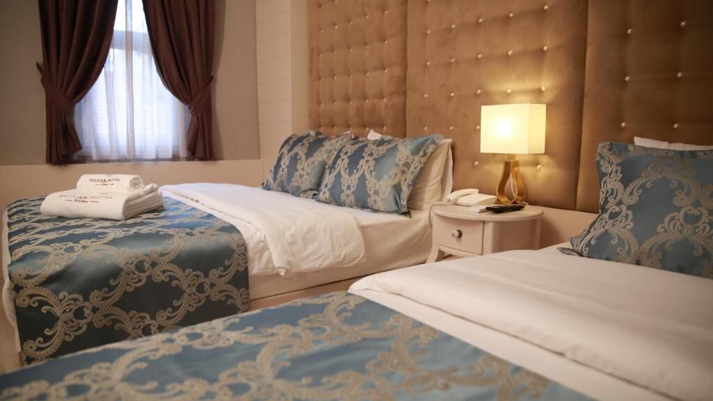 Pelican House Hotel