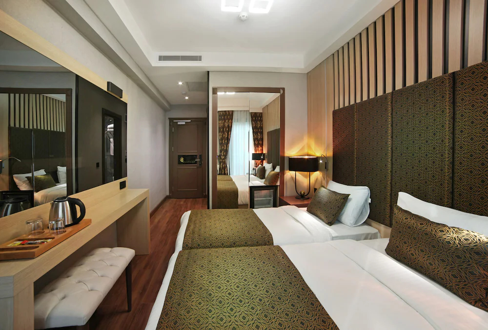 Pell Palace Hotel & Spa