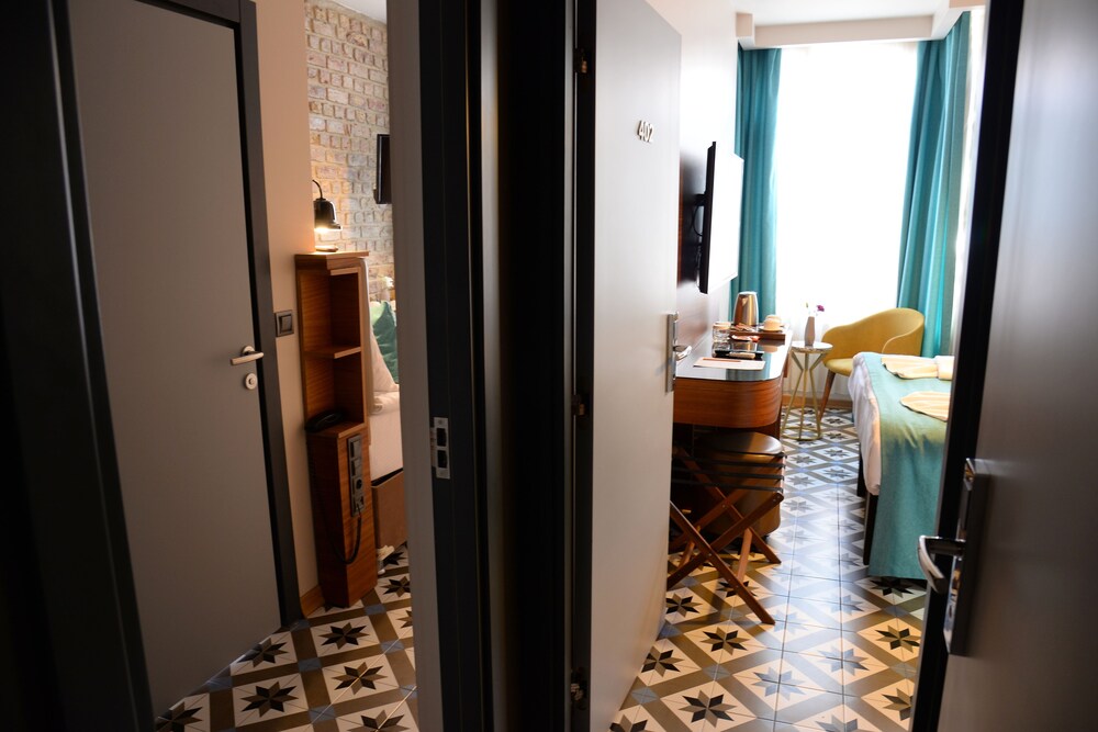 Pera Luna Residence