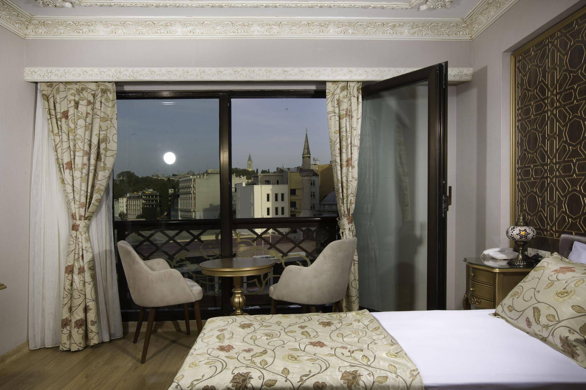 Phosphorion Hotel
