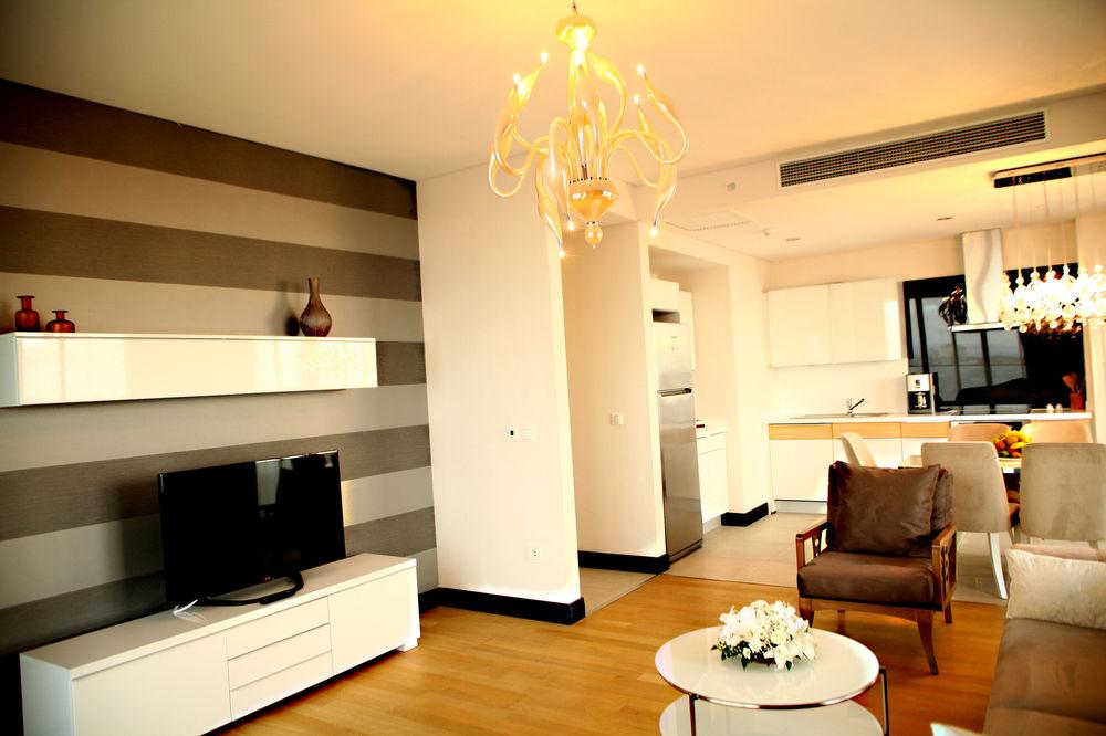 Platform Merter Suites