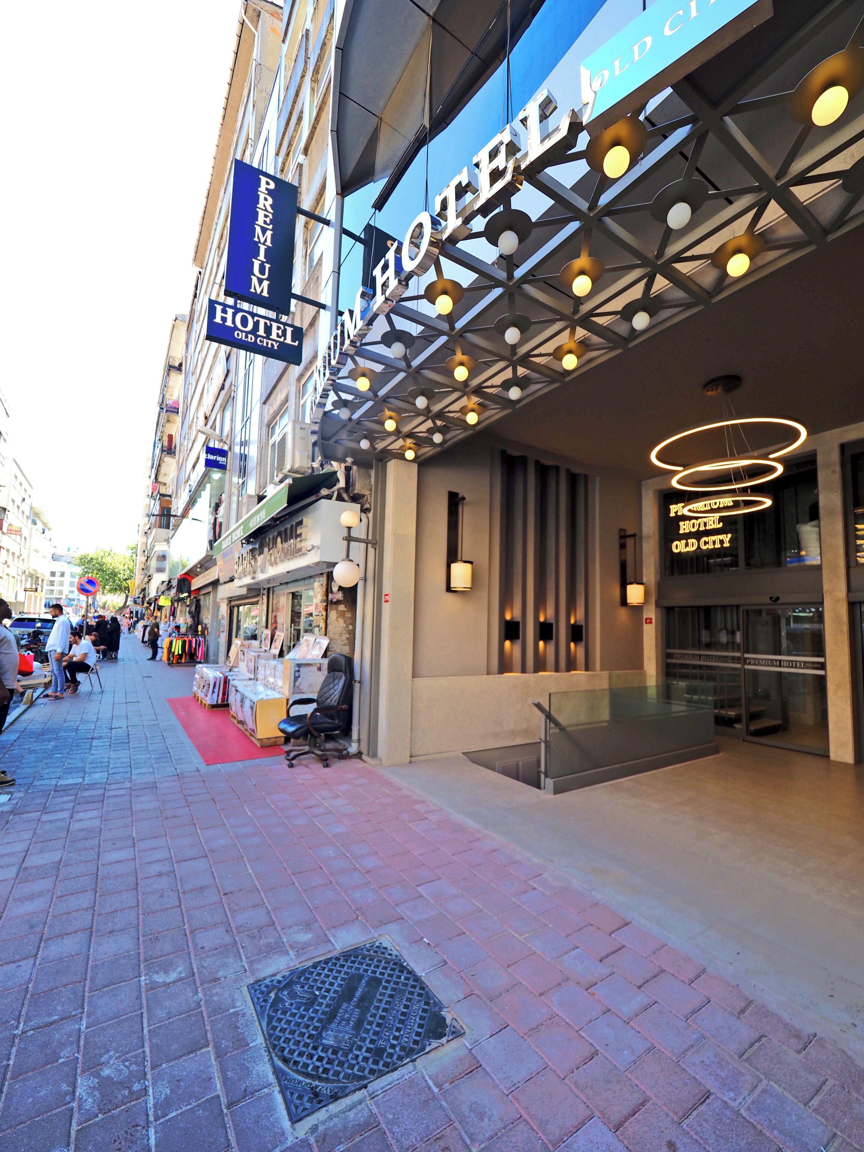 Premium Hotel Old City