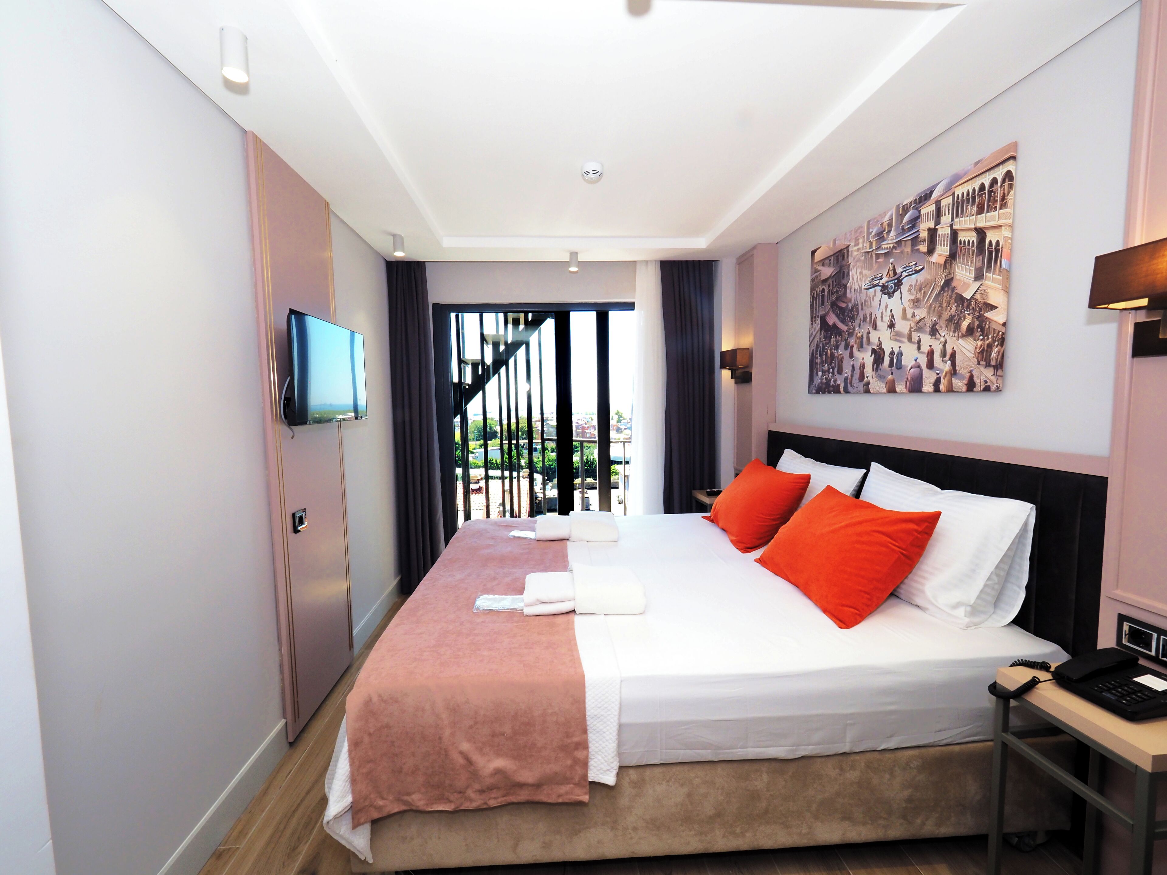 Premium Hotel Old City