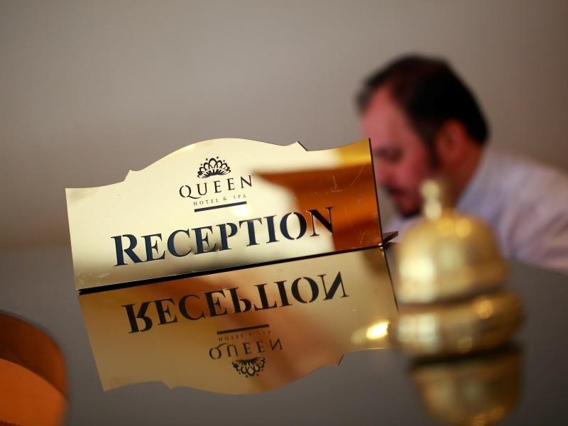 Queen Hotel & Spa