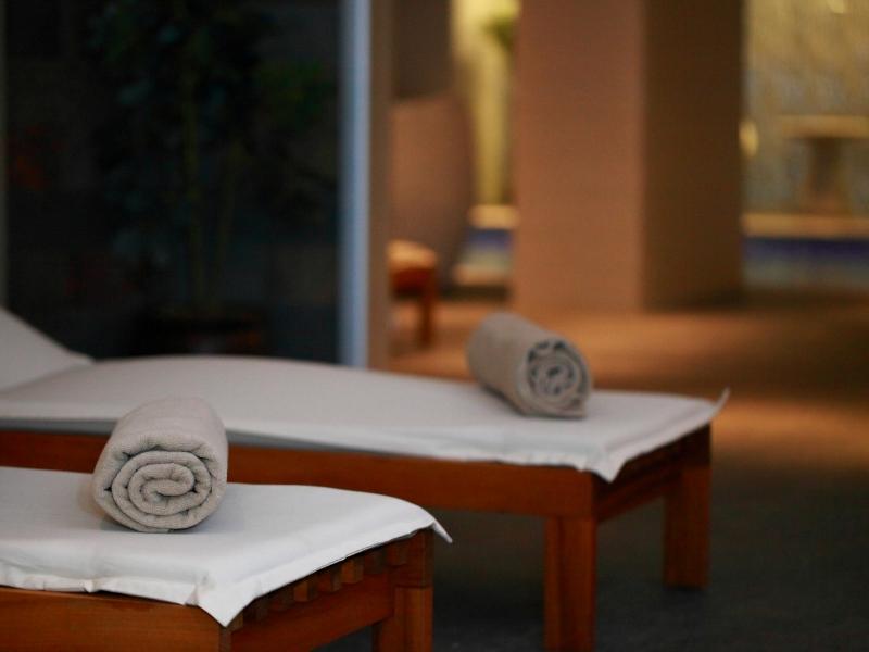 Queen Hotel & Spa