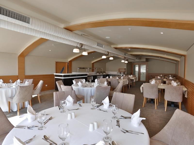 Queen Hotel & Spa