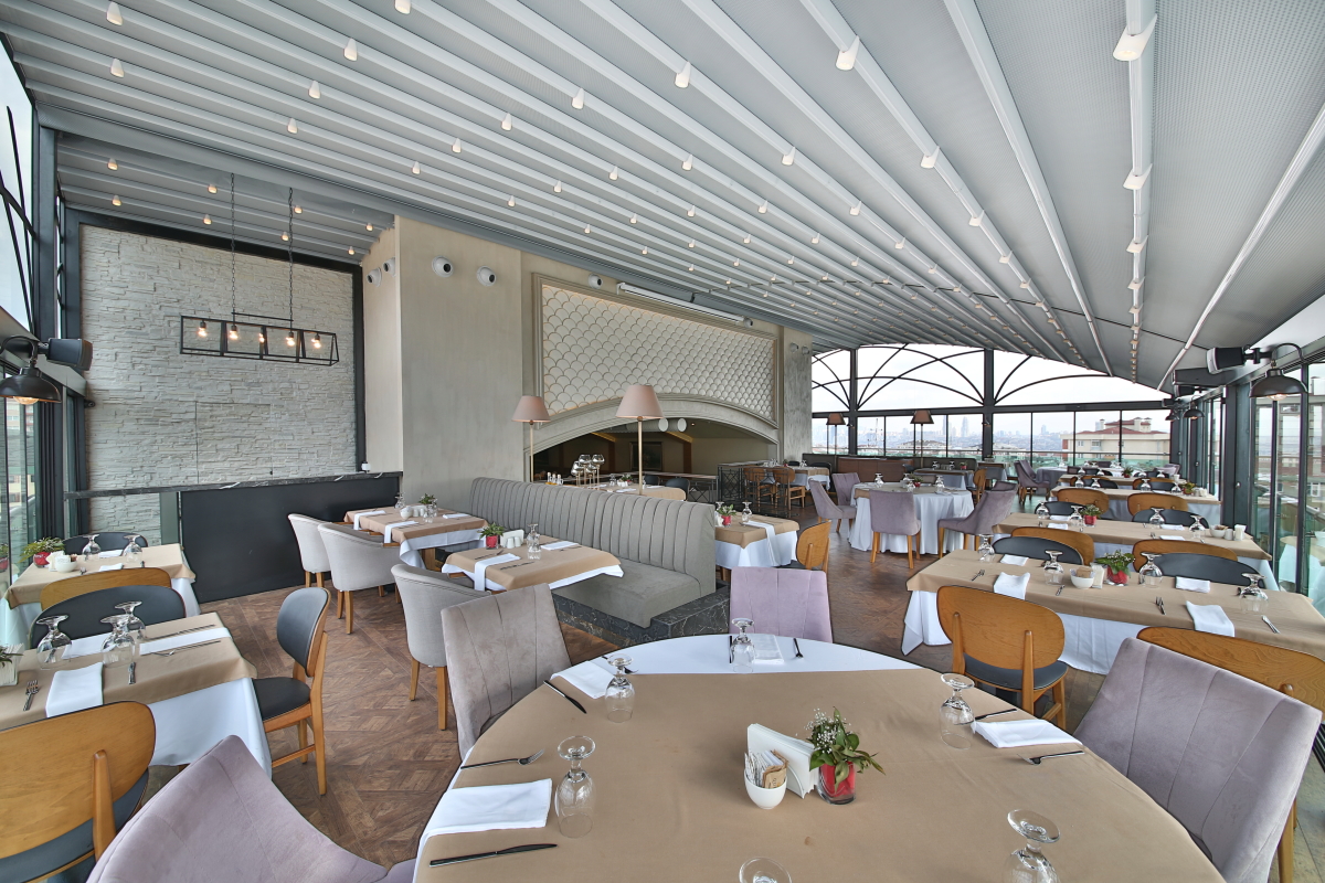 Queen Hotel & Spa