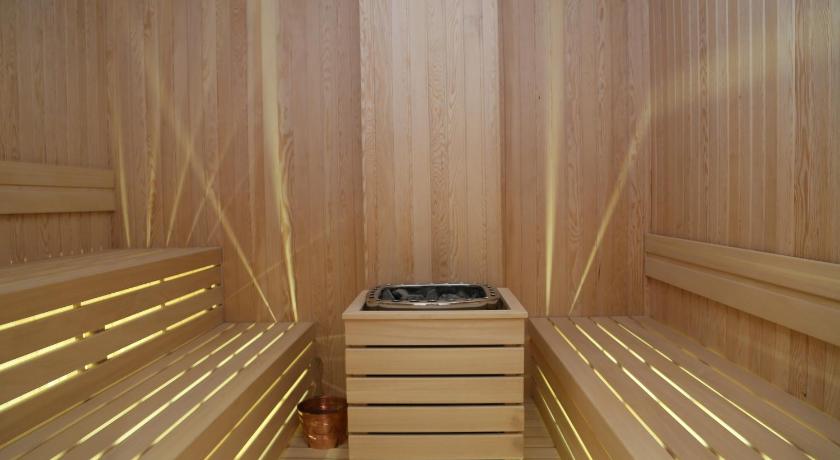 Ramada Hotel & Suites by Wyndham Istanbul Sisli